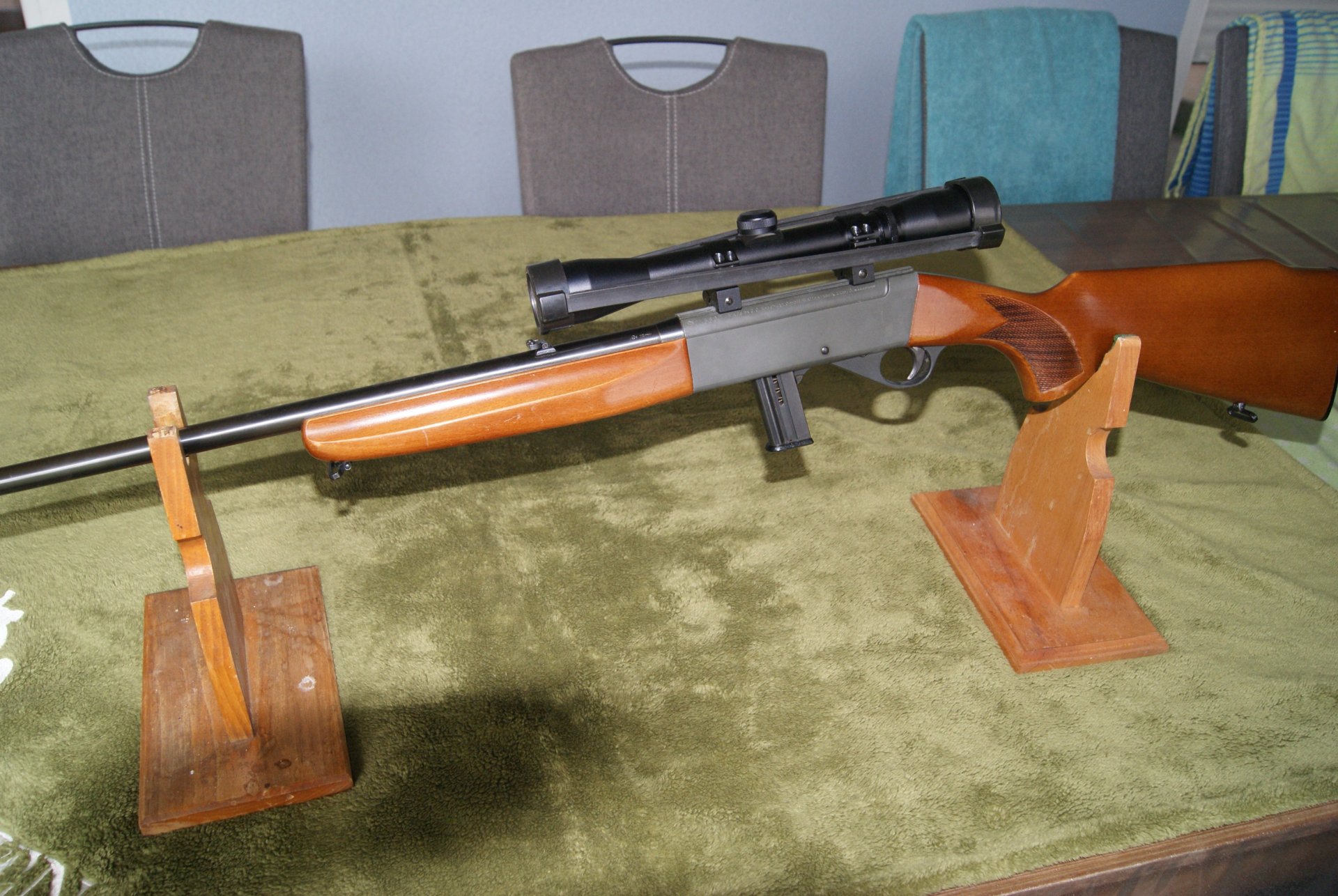 Anschütz halbautomatische Schußwaffe – image 2