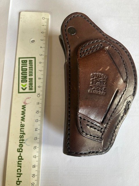 Gürtelholster in Leder für 2 1/4 Zoll Revolver S & W Cal. 357 Mag. 5schüssig – Bild 2