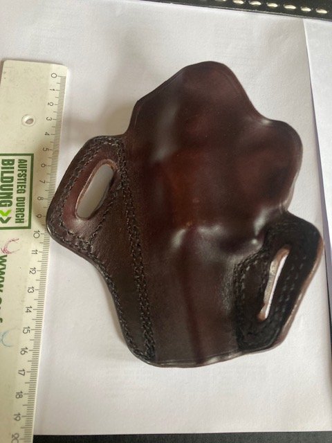 Gürtelholster in Leder für 2 1/4 Zoll Revolver S & W Cal. 357 Mag. 5schüssig, Fabrikat Kramer – Bild 2