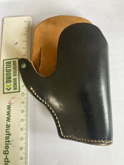 Lederholster mit Clip für Revolver S & W Cal. 357 mag. 2 1/4, 5schüssig – Bild 1