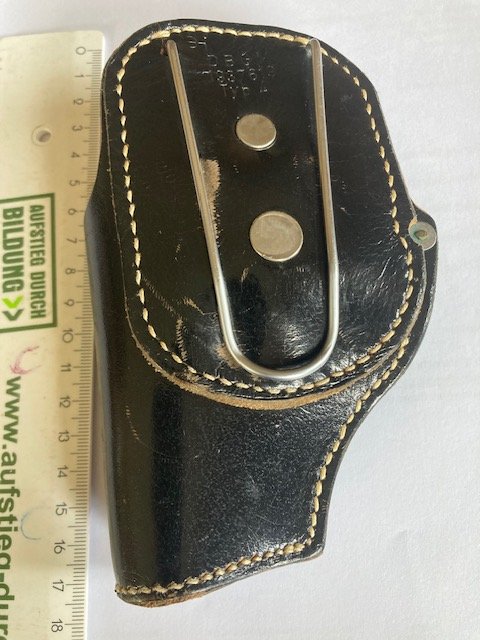 Lederholster mit Clip für Revolver S & W Cal. 357 mag. 2 1/4, 5schüssig – Bild 2