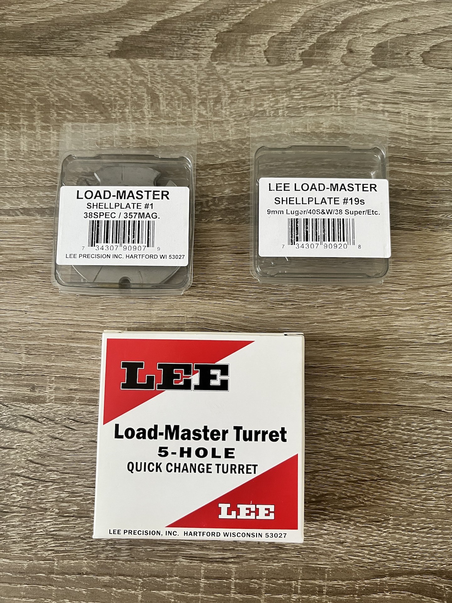 Lee Loadmaster Wiederladepresse + 2 Schnellwechseleinsätze + 9mm Luger & .357 Mag Shellplates – Bild 4