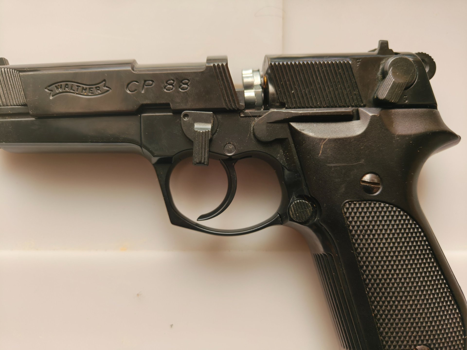 Walter CP88 Druckluftpistole CO2 – Bild 2