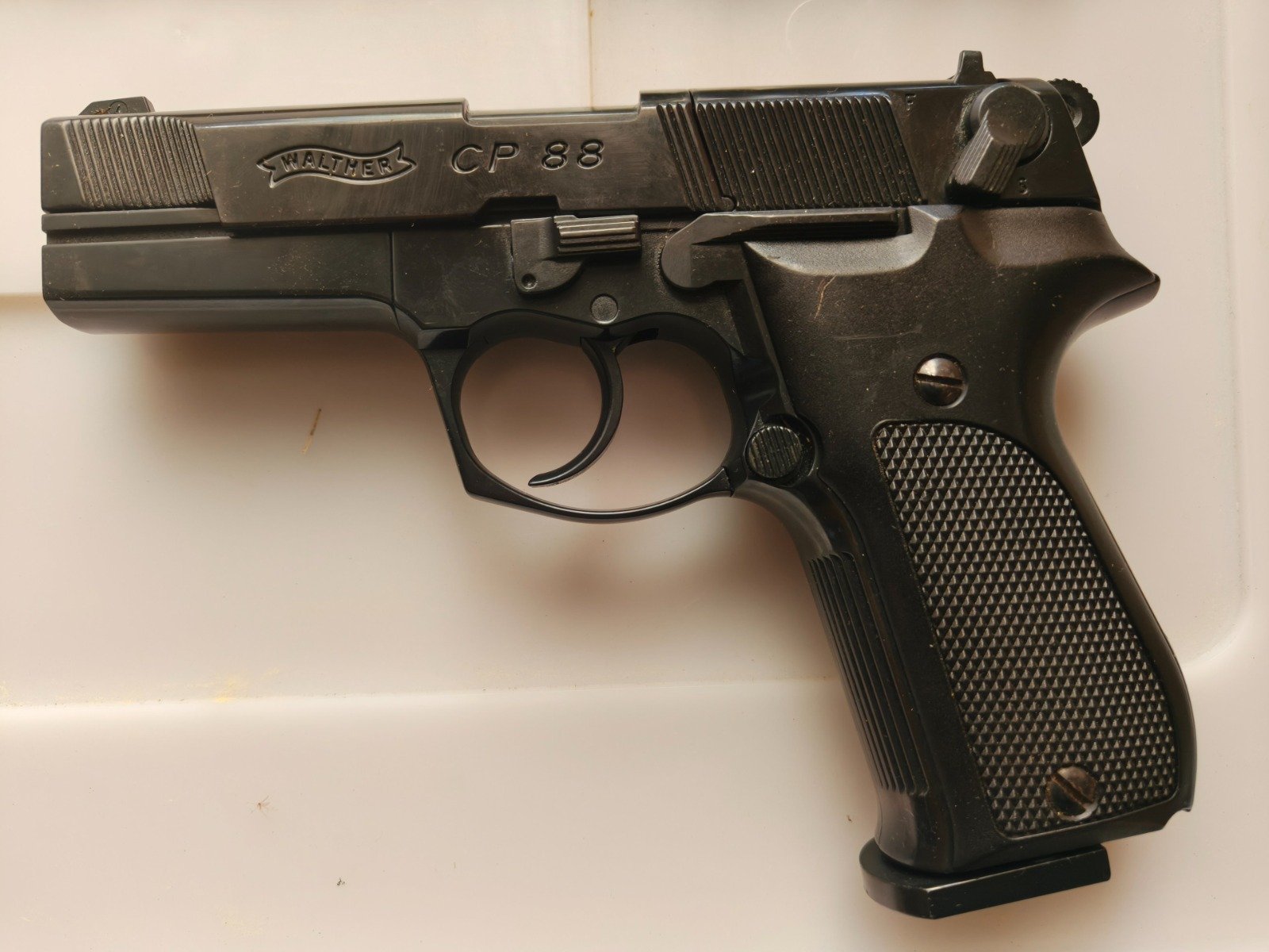 Walter CP88 Druckluftpistole CO2 – Bild 6