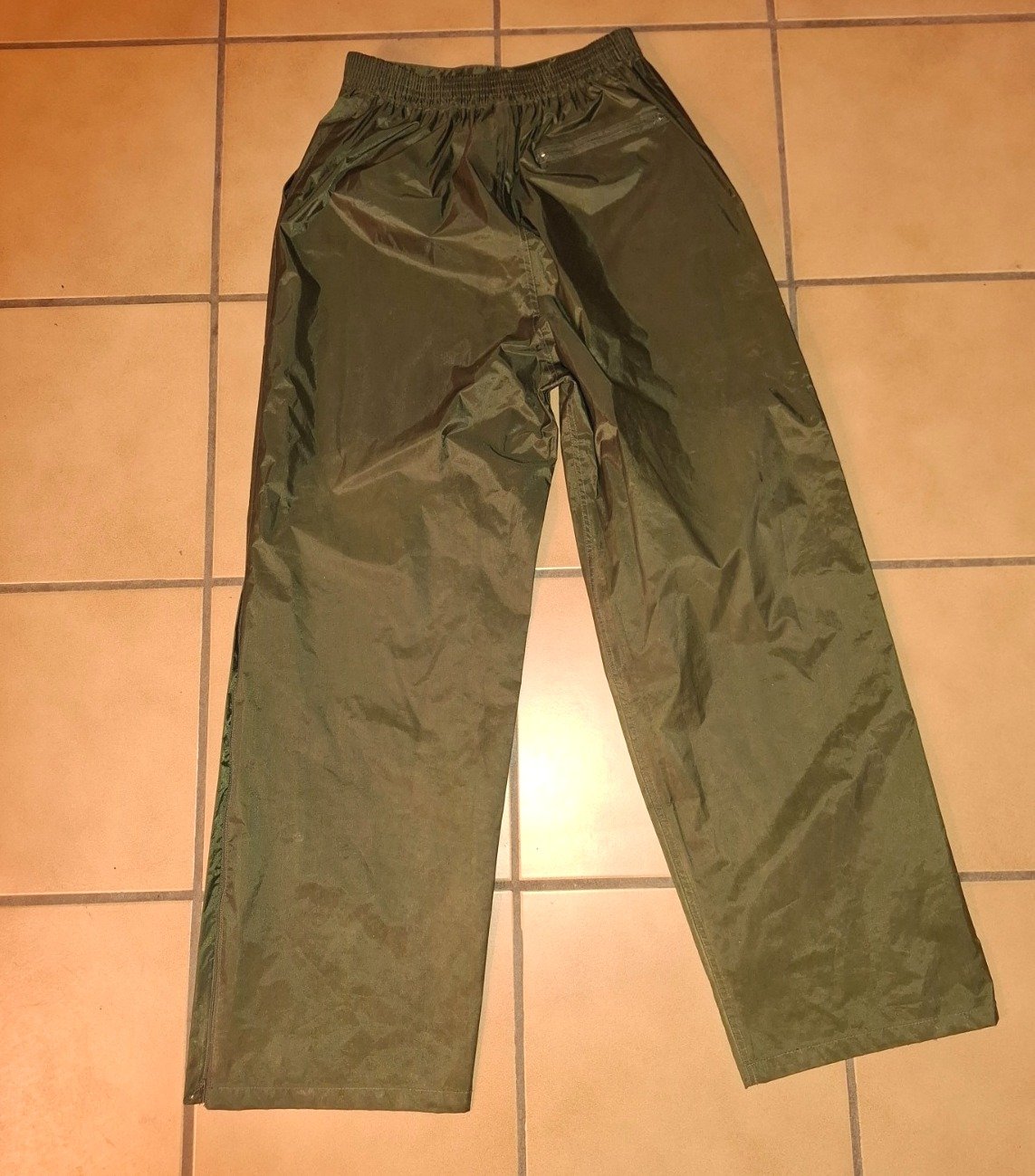 Regenjacke, Regenhose, grün, Gr. L – Bild 2