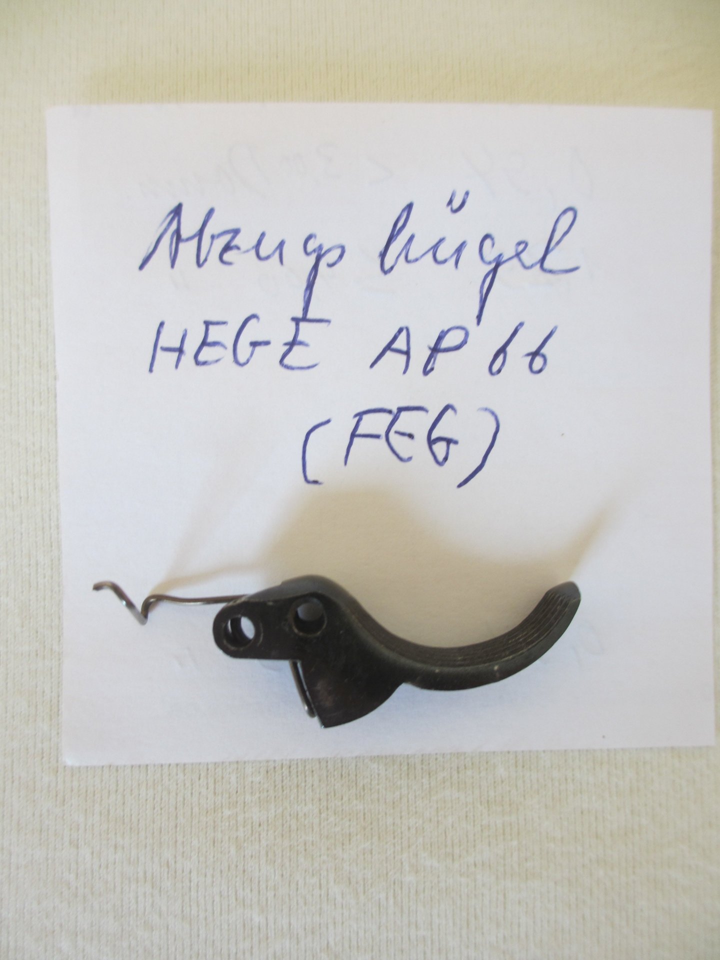 HEGE AP 66 Abzugsbügel mit Feder (FEG) – Bild 1
