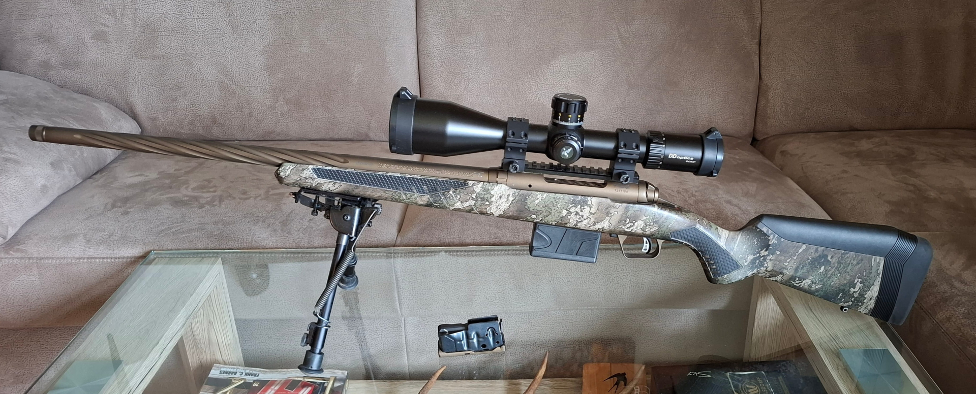 Savage 110 High Country in 6.5 Creedmoor, Midnight Bronze Cerakote, kanneliert, sehr präzise – Bild 2