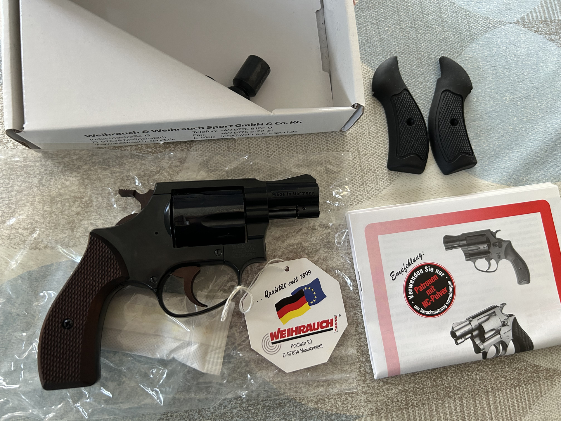 Weihrauch HW 37 Holzgriff UND Kunststoffgriffschalen 9 mmR NEU – Bild 2