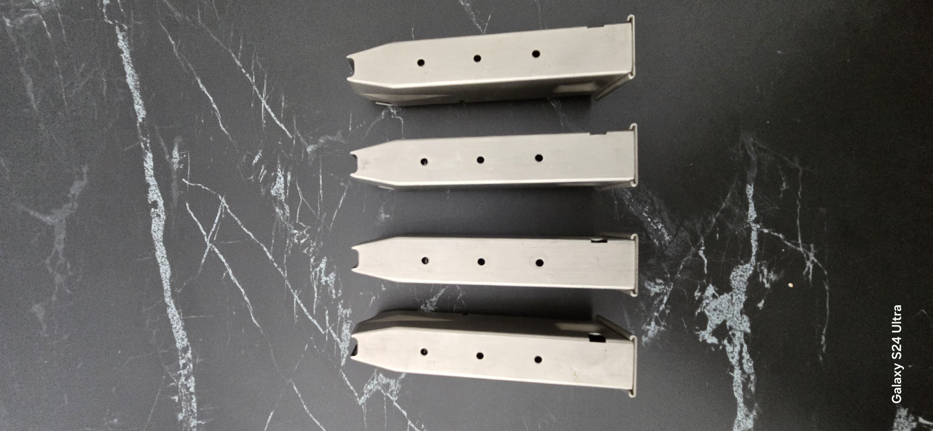 4 Magazine für Beretta 92 / 92FS – 9 mm Para – 15 Schuss – Metallboden – Bild 1