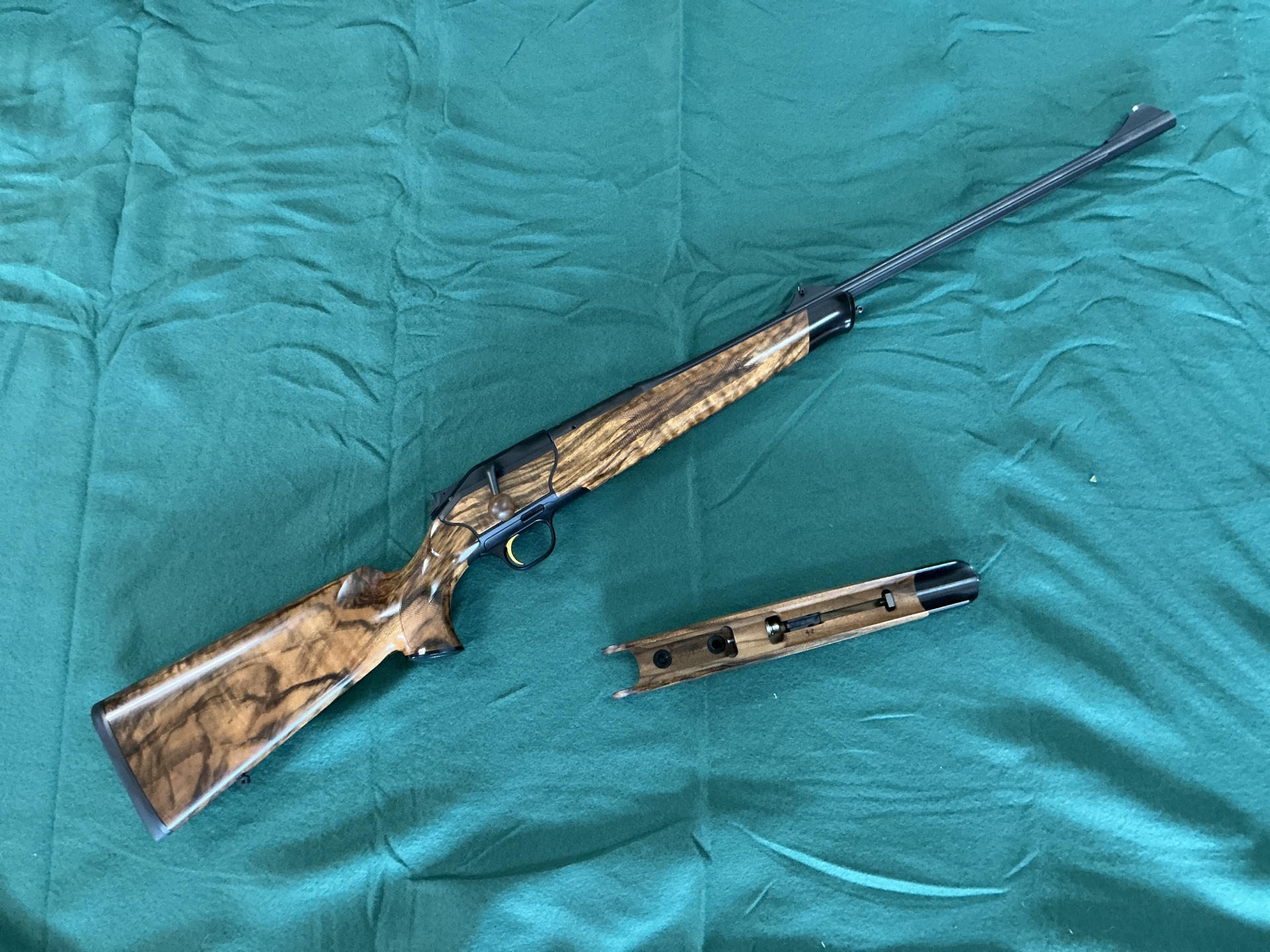 Blaser R8 Attache 300WSM – slika 1