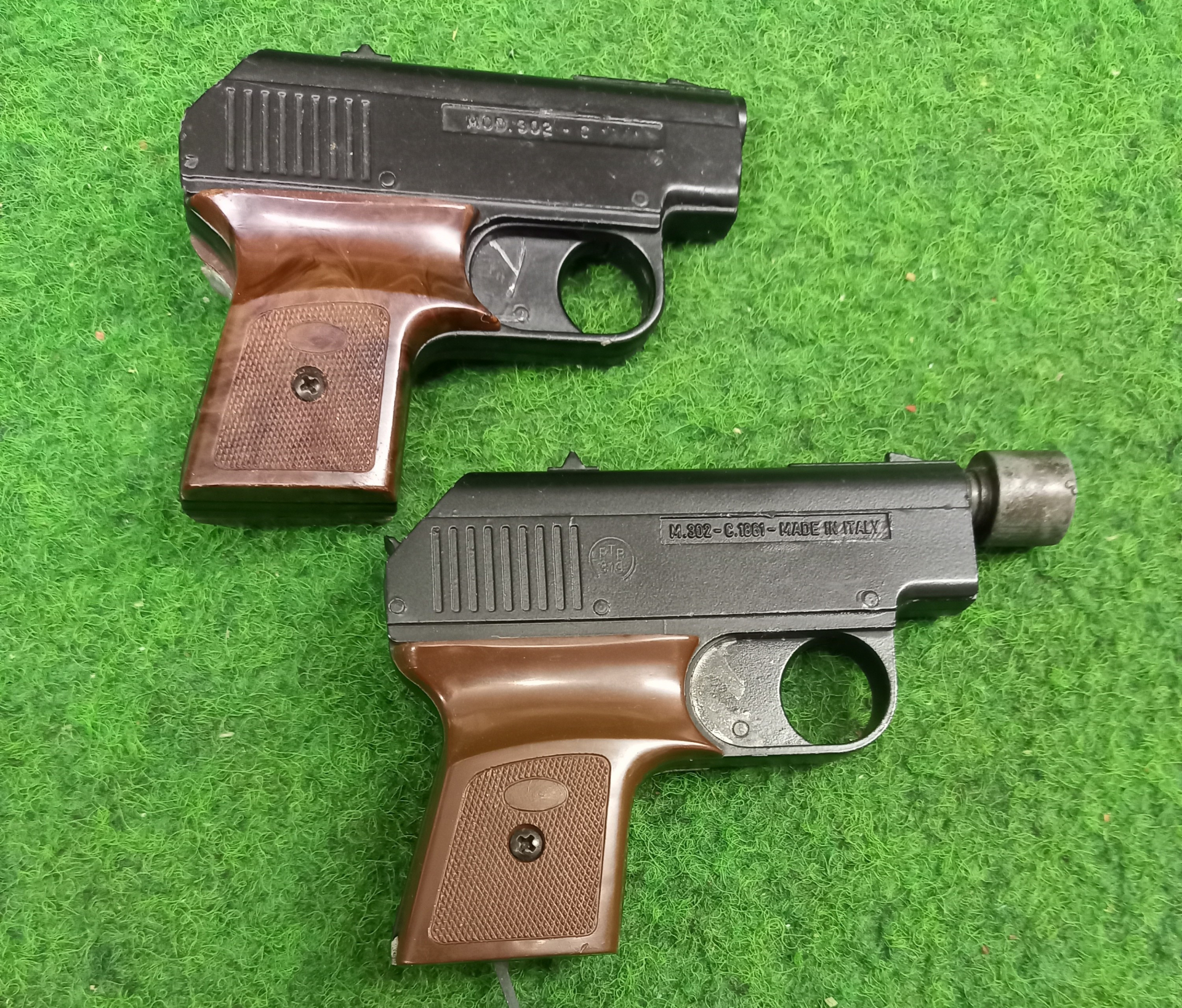 2 Schreckschuss Pistolen im Kaliber 6mm Flob. – Bild 1