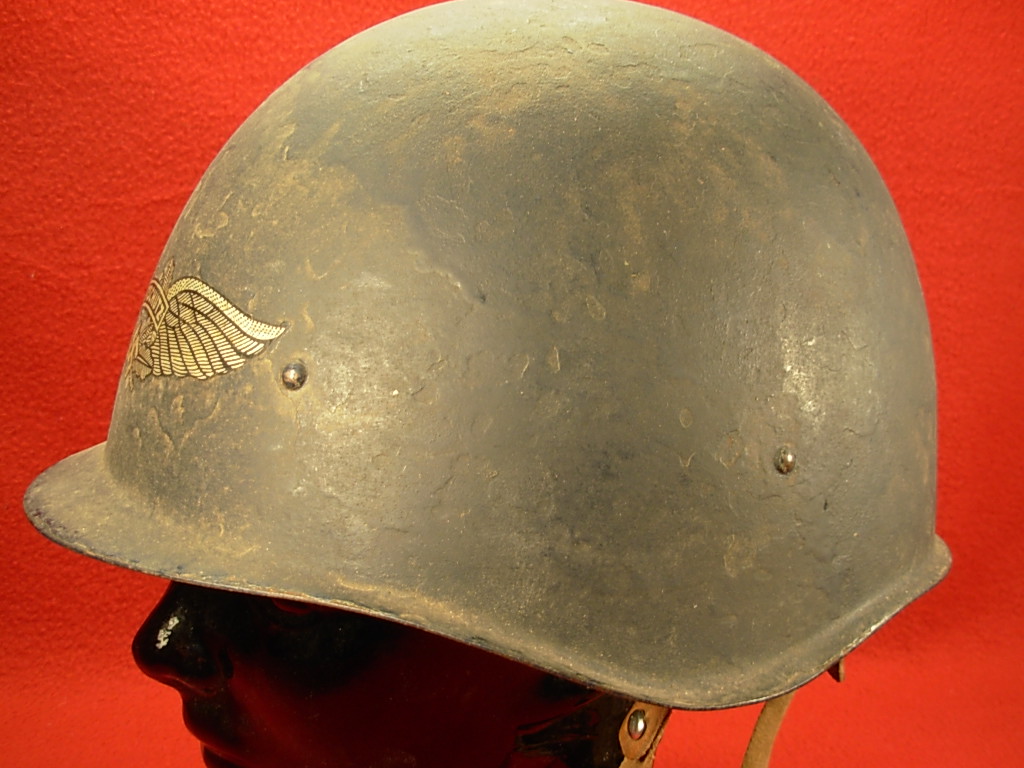 II.WK Luftschutzhelm Beutehelm Russisch ? – zdjęcie 1