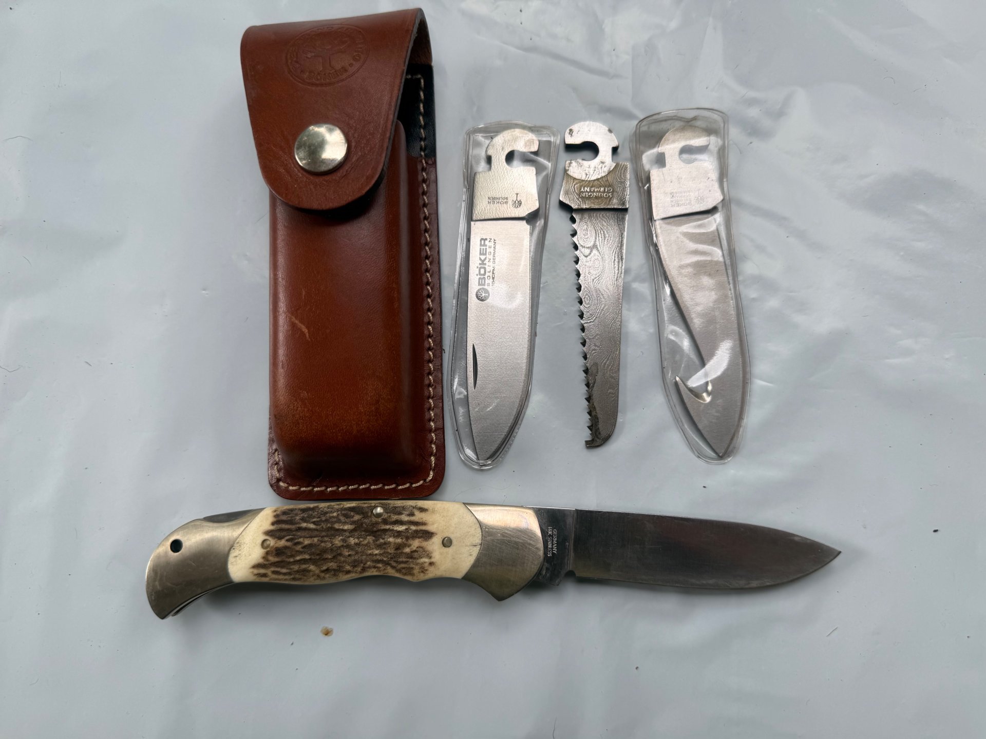 Böker Optima Hirschorn m. 3 Wechselklingen und Ledetui – Bild 2