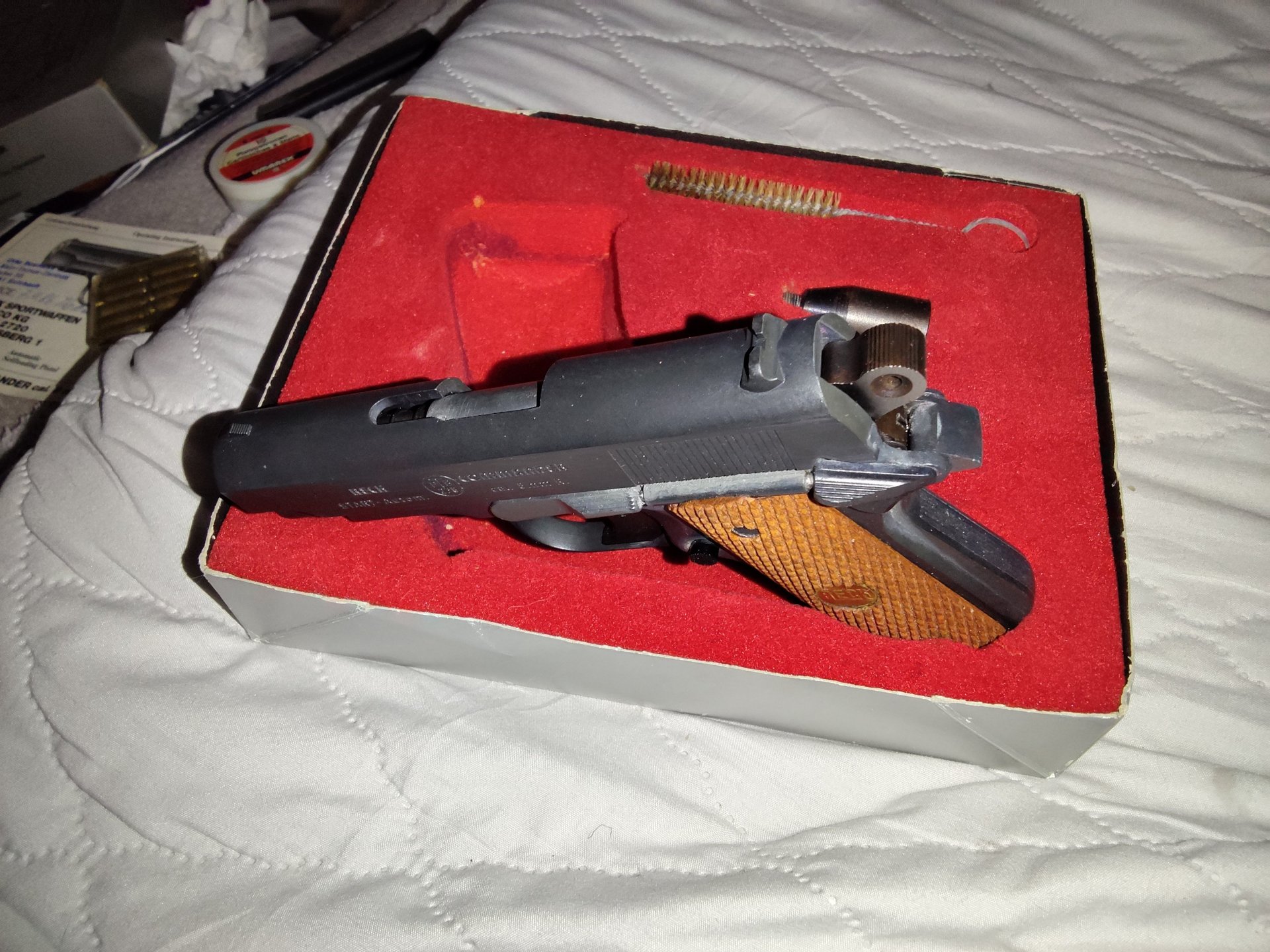 Reck Commander 8mm K – PTB 278 – Komplettset mit OVP, 2. Magazin, Abschussbecher & Munition – Bild 4
