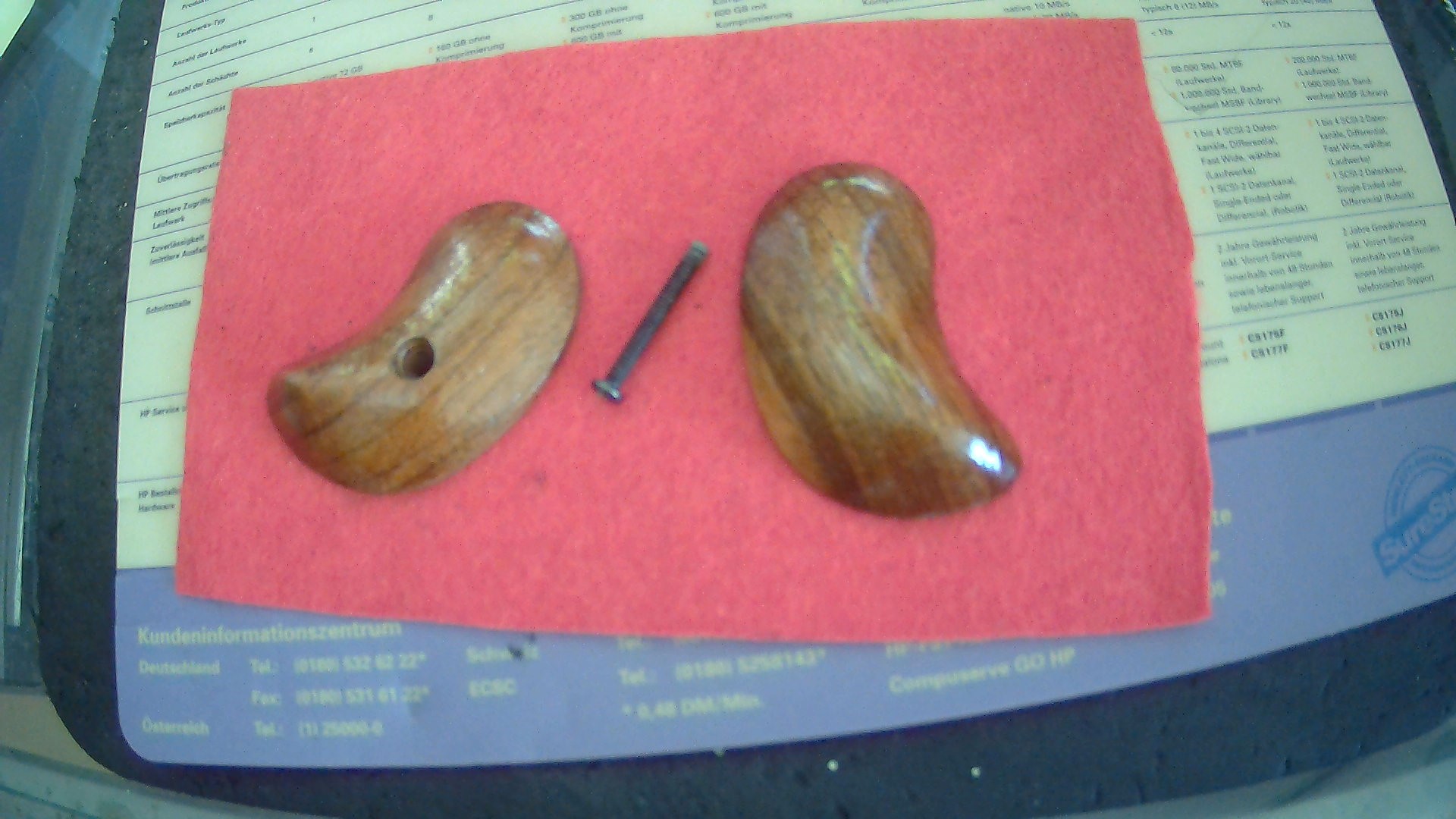 Derringer Noris Twinny und Twi-Nine,Holzgriff-Schalen. – Bild 1
