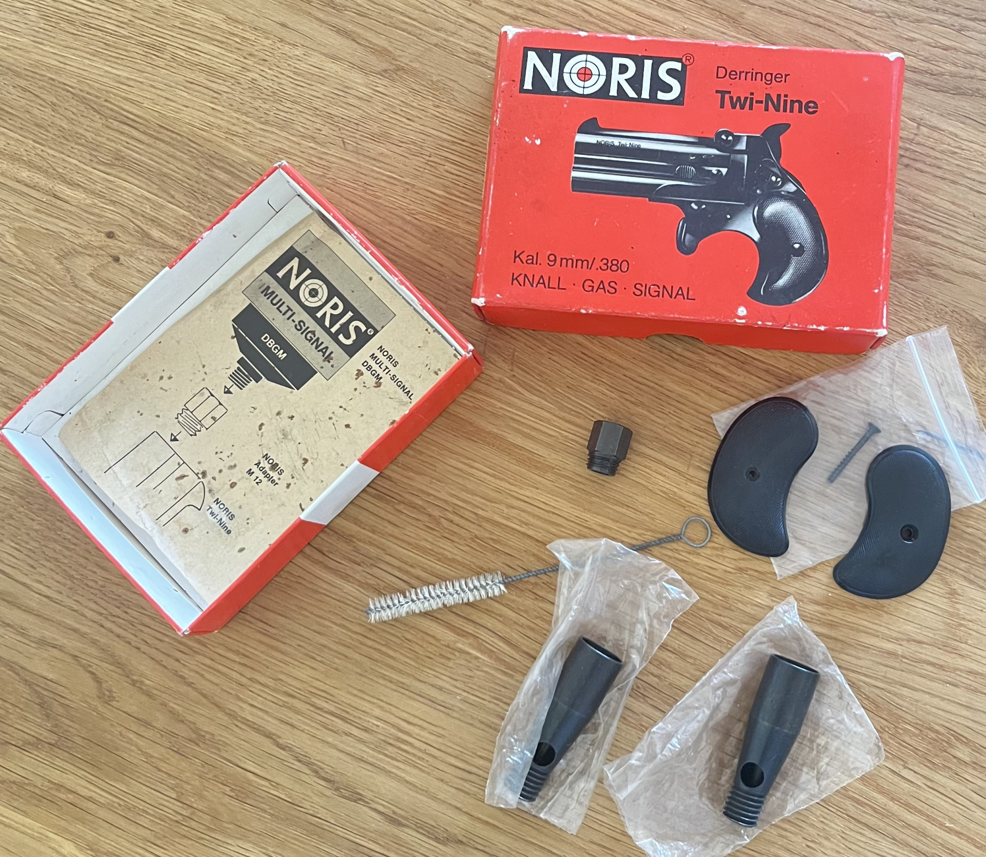 Noris Derringer Twi-Nine 9 mm Zubehör/ Abschussbecher – Bild 1