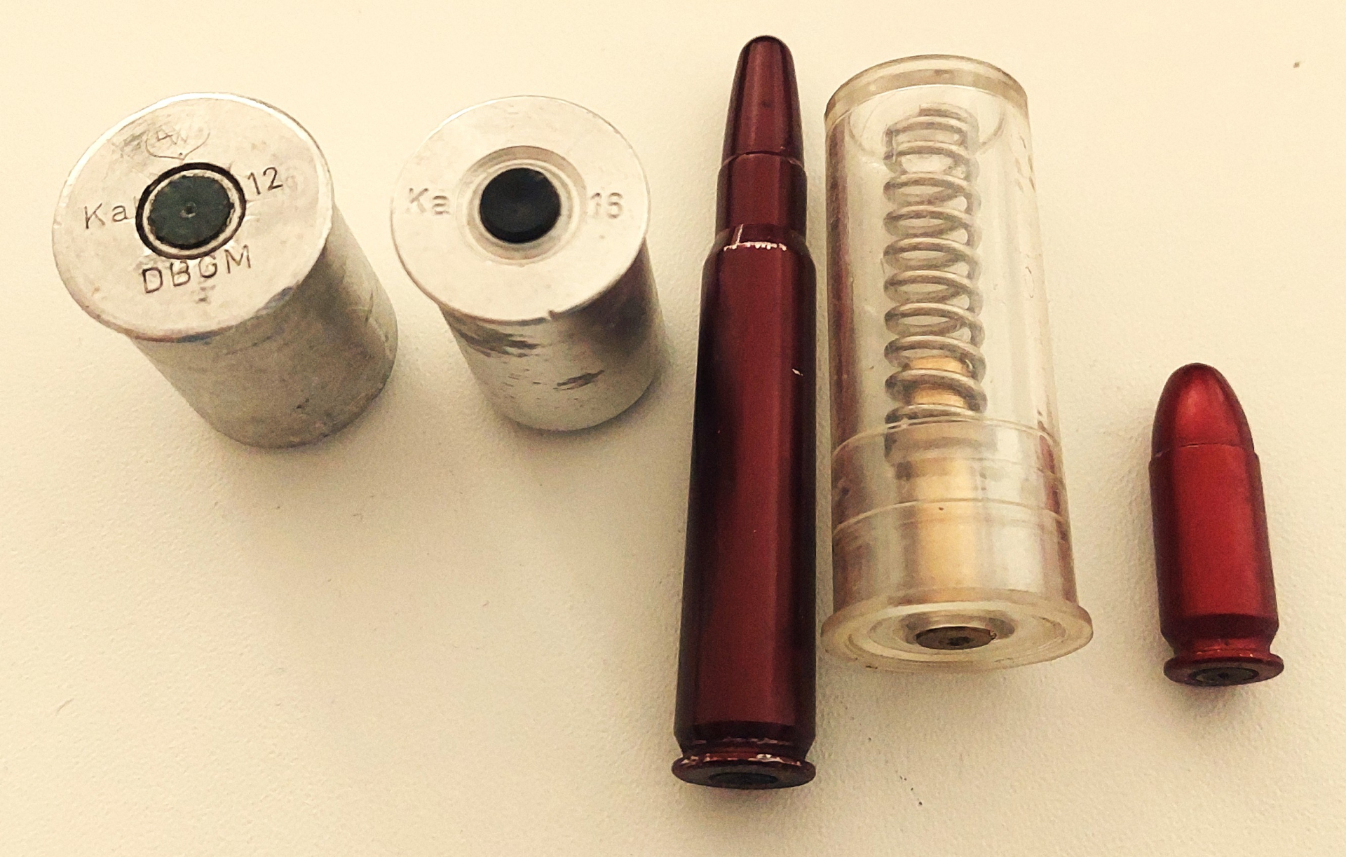 Pufferpatronen: 1 x12, 2 x16, 1x 8x57, 1x 9mm Luger – Bild 1