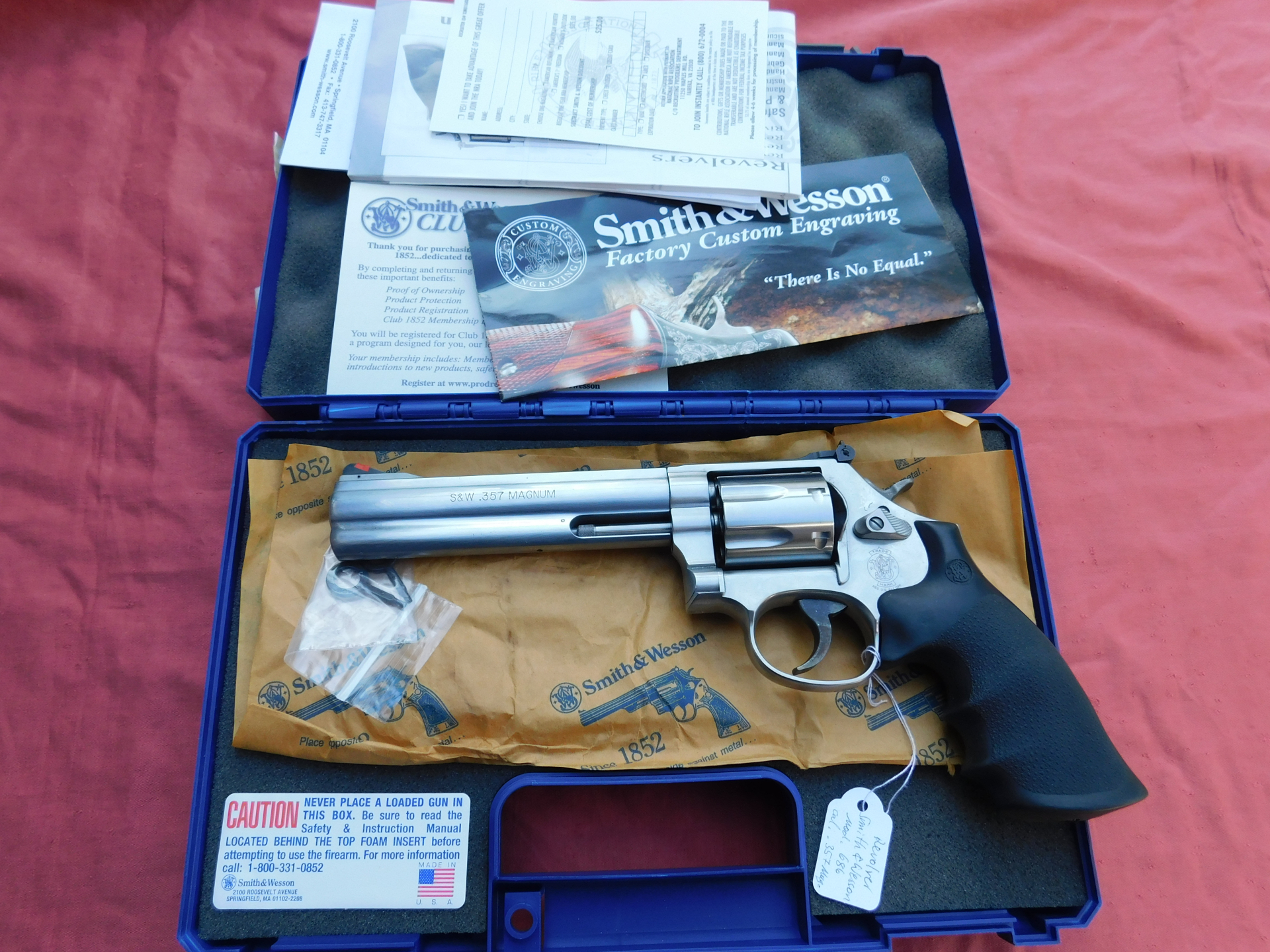 S&W Smith & Wesson Mod. 686-6 mit 7 Schuss Trommel, 6 Zoll Kal. 357 Mag. mit Koffer und Zubehör – Bild 1