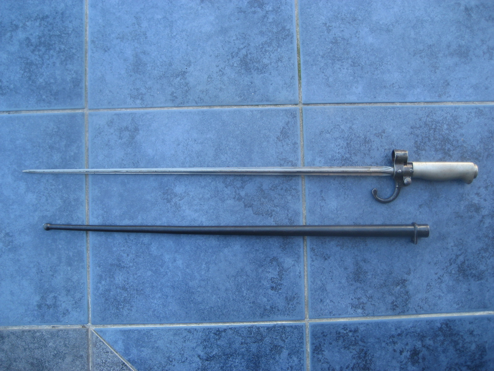 Franz. Bajonett Lebel M 1886, sehr schöner Zustand – Bild 1