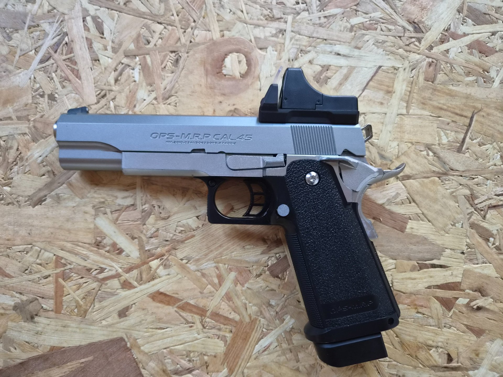 Tokyo Marui Hi-Capa 5.1 Gas-Blow-Back 6mm BB mit Red Dot Stainless-Edition – Bild 1