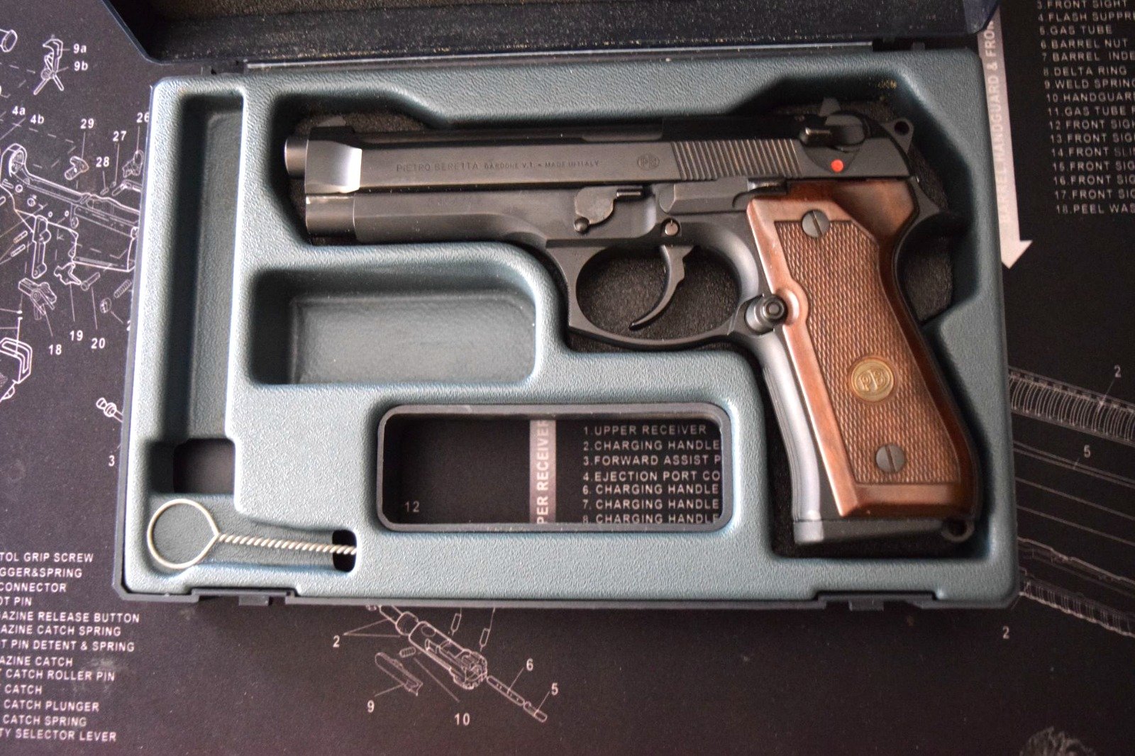 Beretta Modell 92 – Bild 1