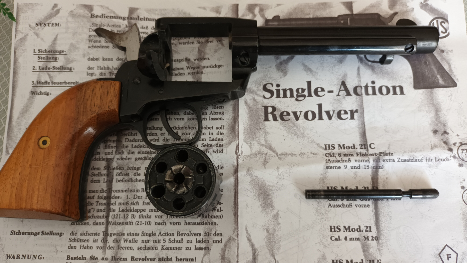 Single- Action Revolver HS21C – Bild 1
