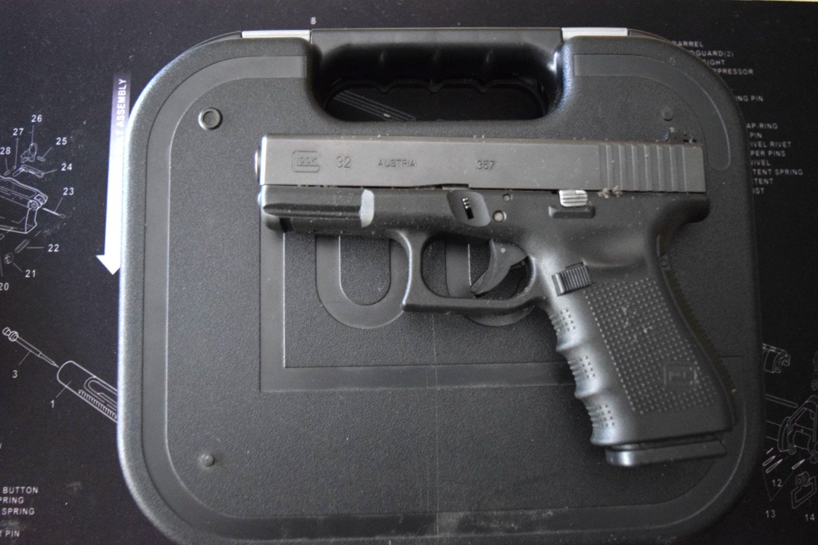 Glock 32 357 SIG – Bild 1