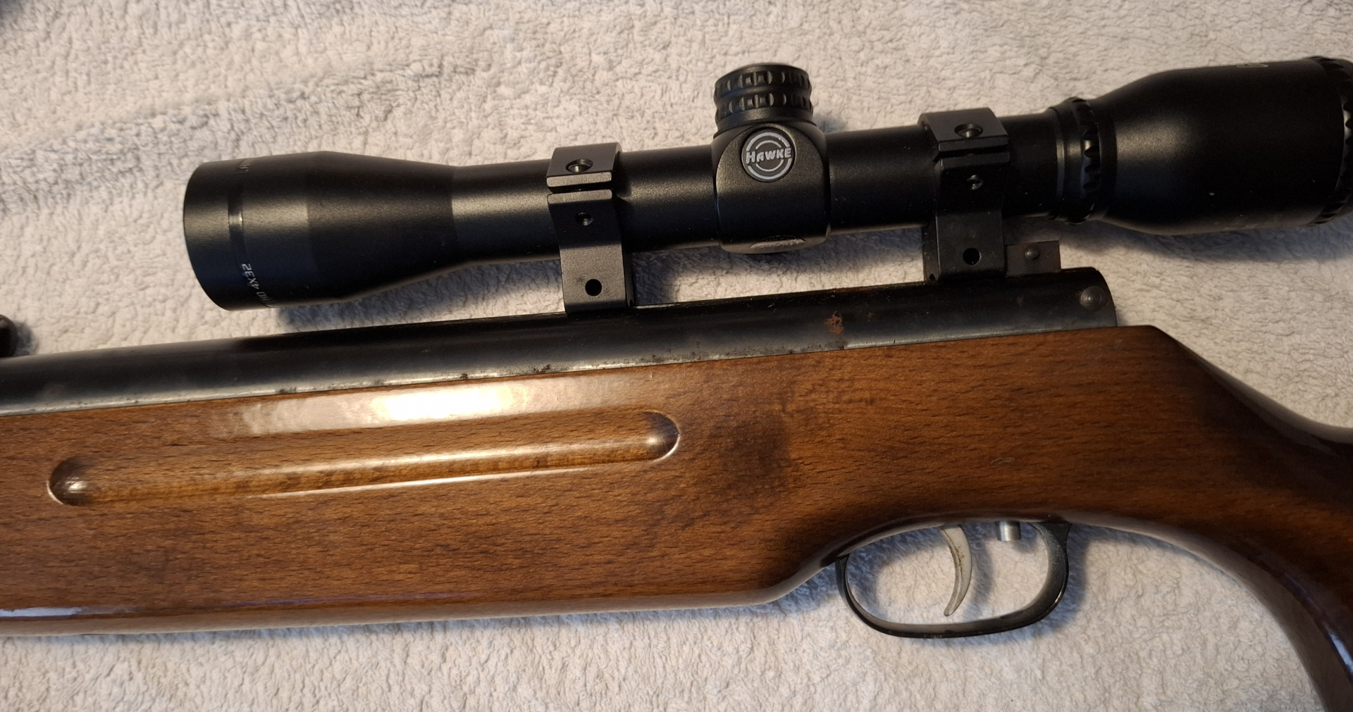 LUFTGEWEHR HW35 MIT ZIELFERNROHR, SCHALLDÄMPFER, MUNITION – Bild 4
