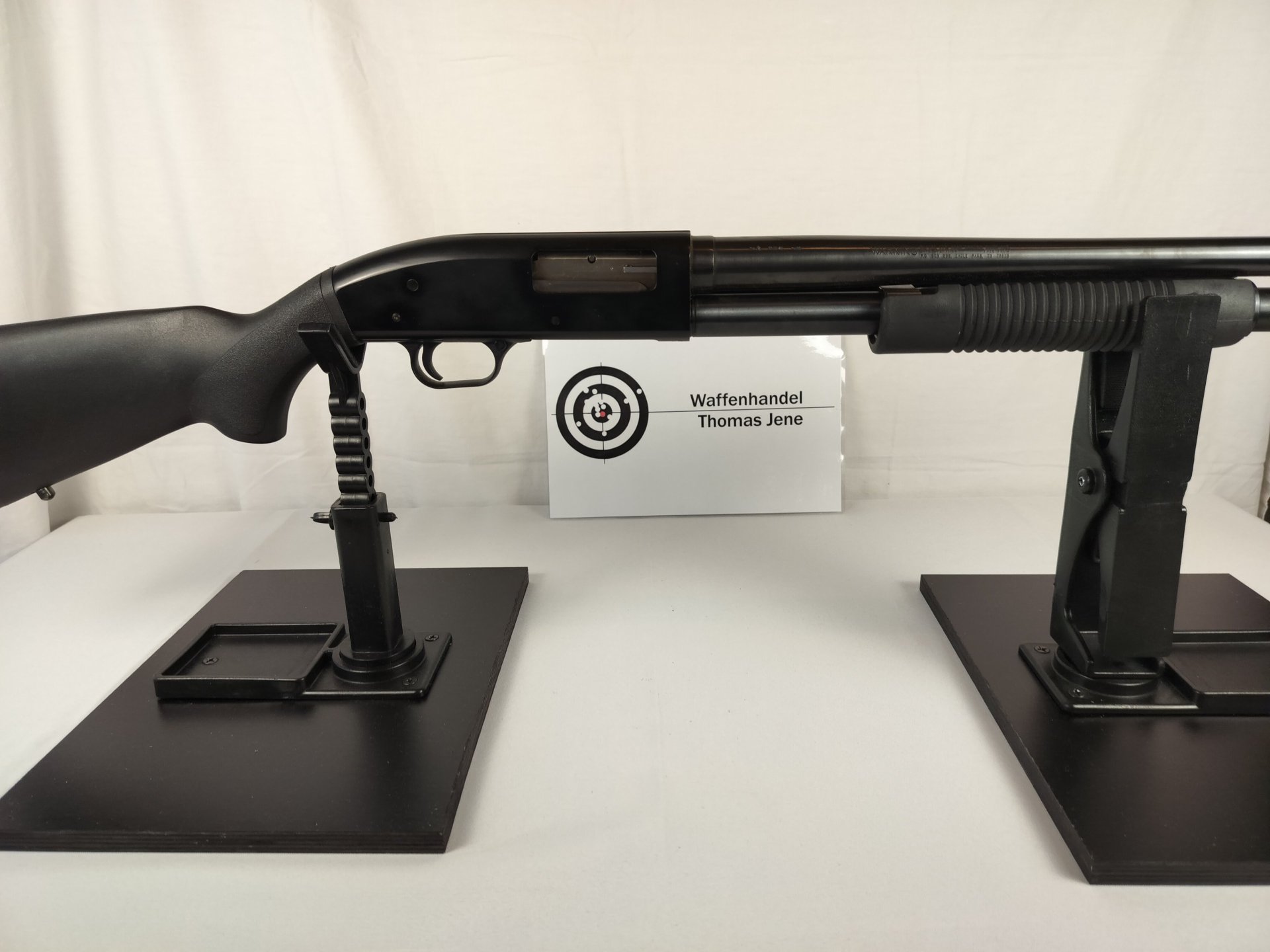 Vorderschaftsrepetierflinte Mossberg Kal. 12/76 – Bild 3