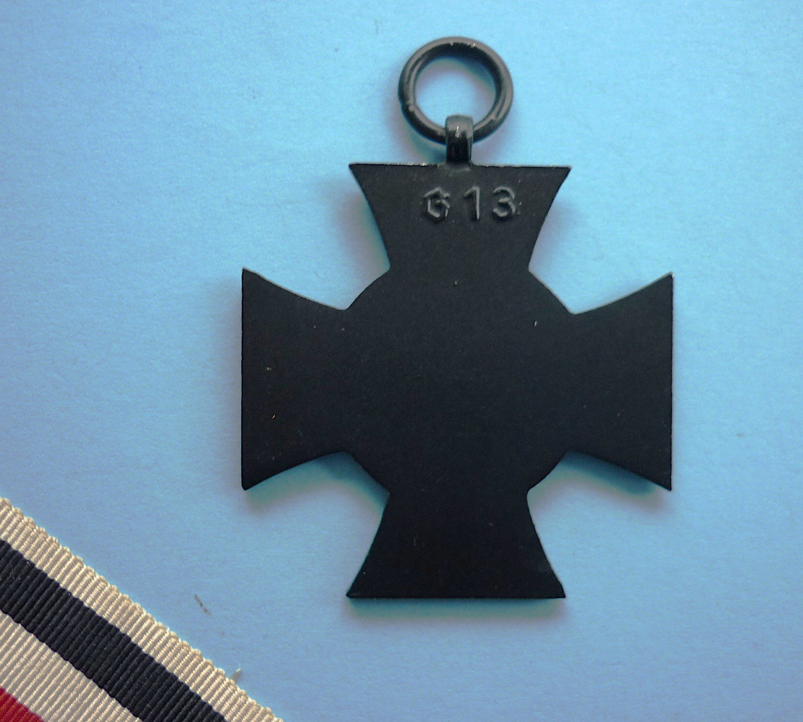 Alter Orden Hinterbliebenen Kreuz KVK mit Band 1918 – Bild 3