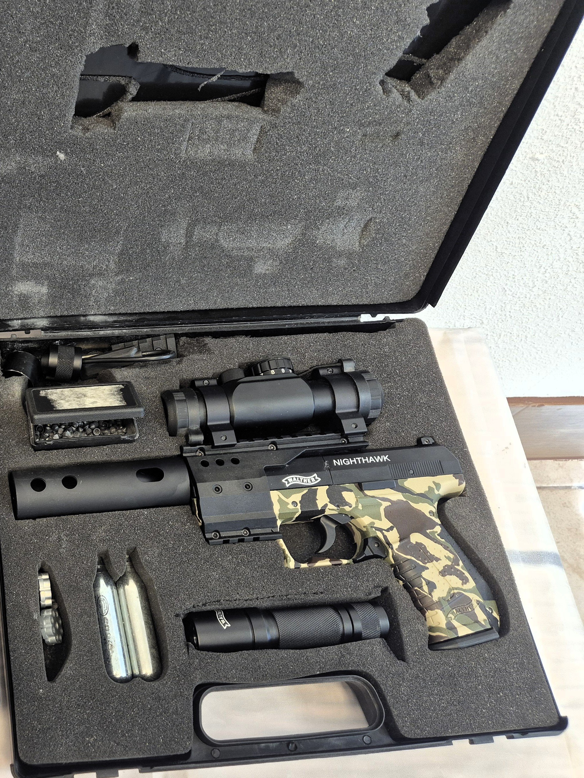 Walther Nighthawk mit Top Point Visier, Kompensator, camouflage – Bild 1
