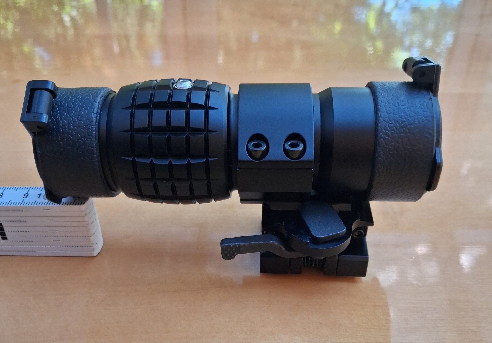 Magnifier Lancer Tactical 1-3 x – Bild 1