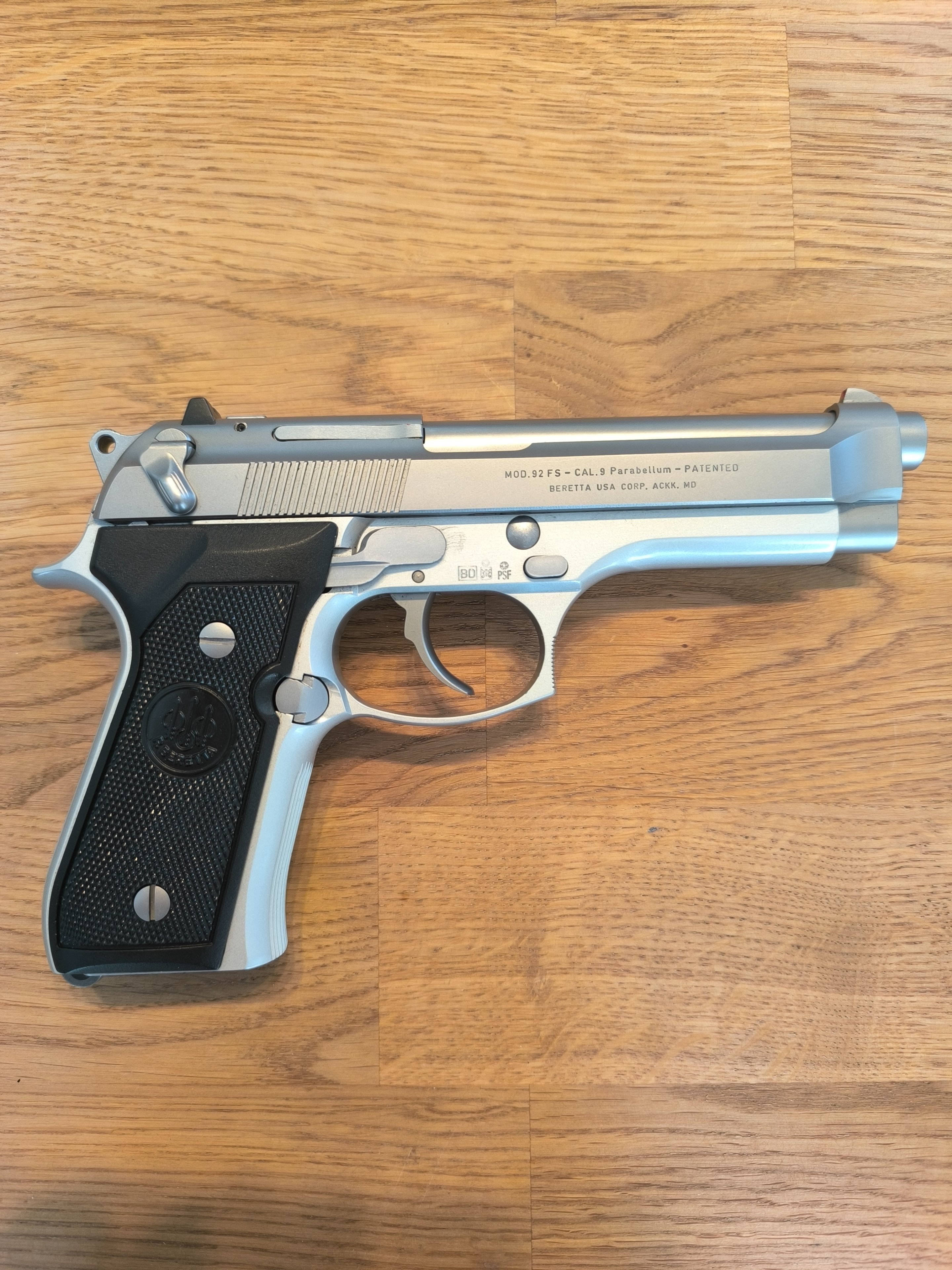 Beretta 92 FS Inox „Ghost“ – Baujahr 1994 (Italien-Fertigung) im Top-Zustand – Bild 3