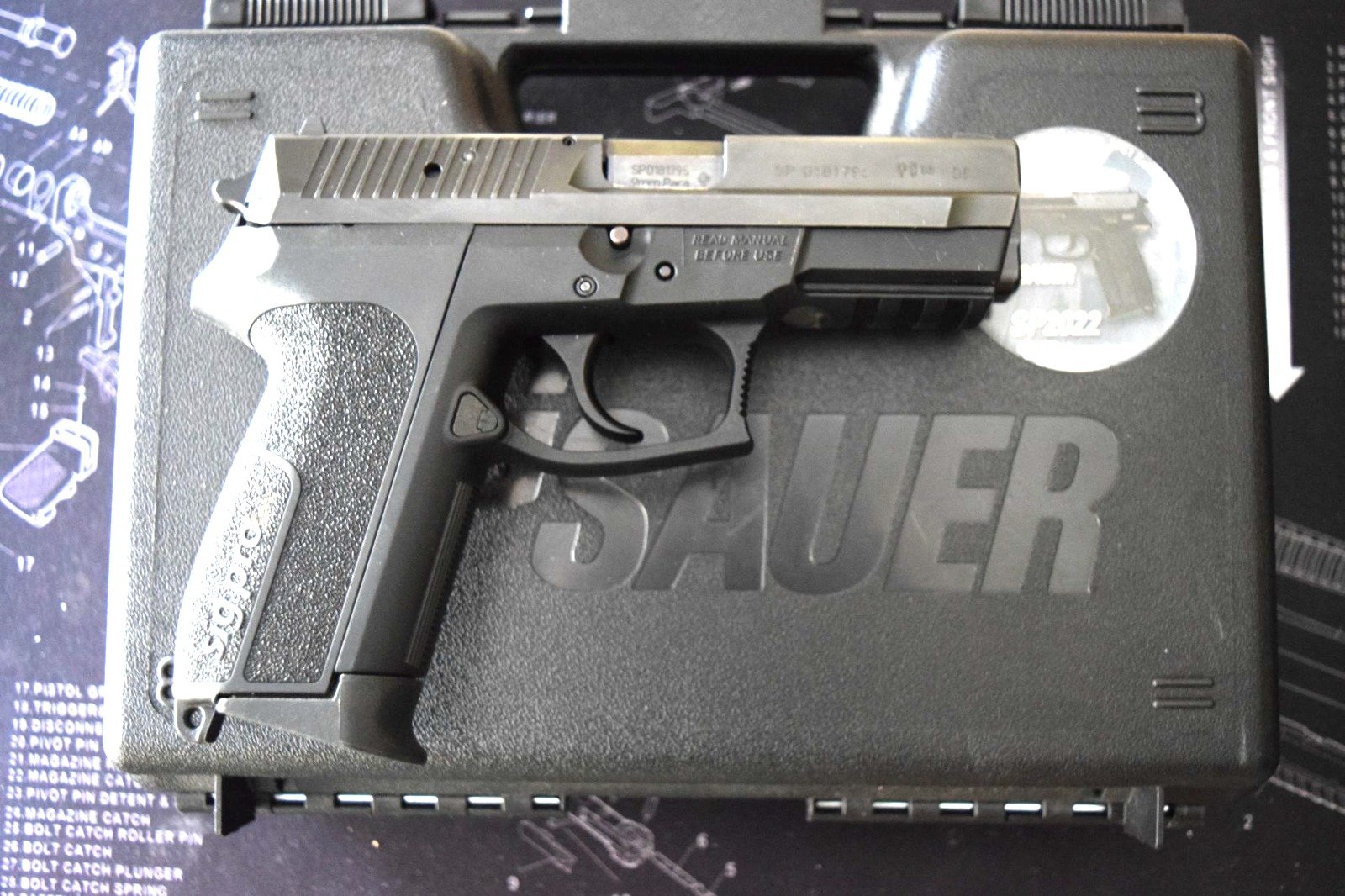 SIG Sauer P 2022 – Bild 2