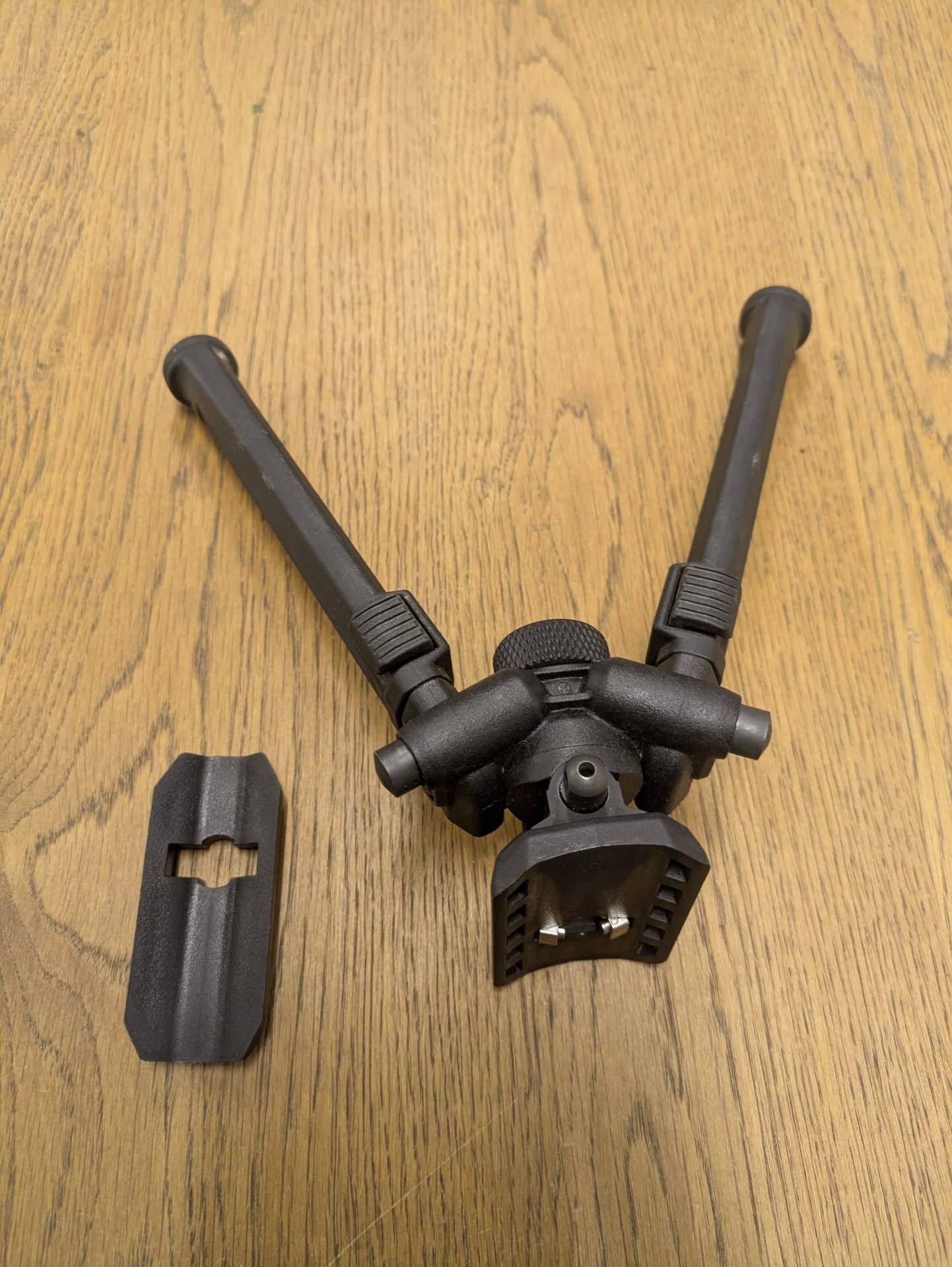 Magpul Zweibein für Riemenbügelöse (MAG1075) – Bild 2