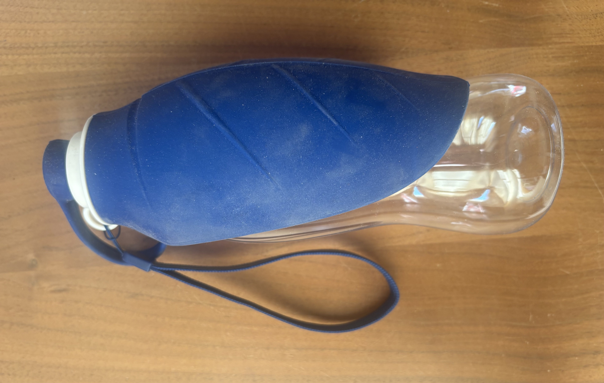 Trinkflasche für Jagdhund – Bild 2