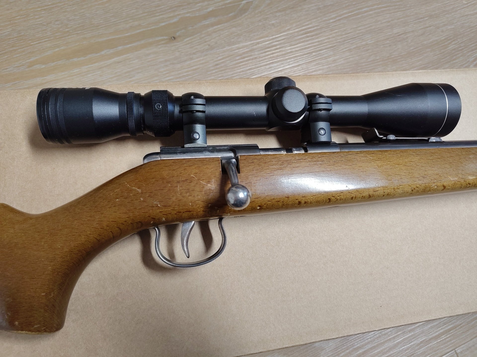 J. G. Anschütz Modell 1386 – Repetierbüchse .22 lfb mit Norconia 3–9×40 – Bild 4