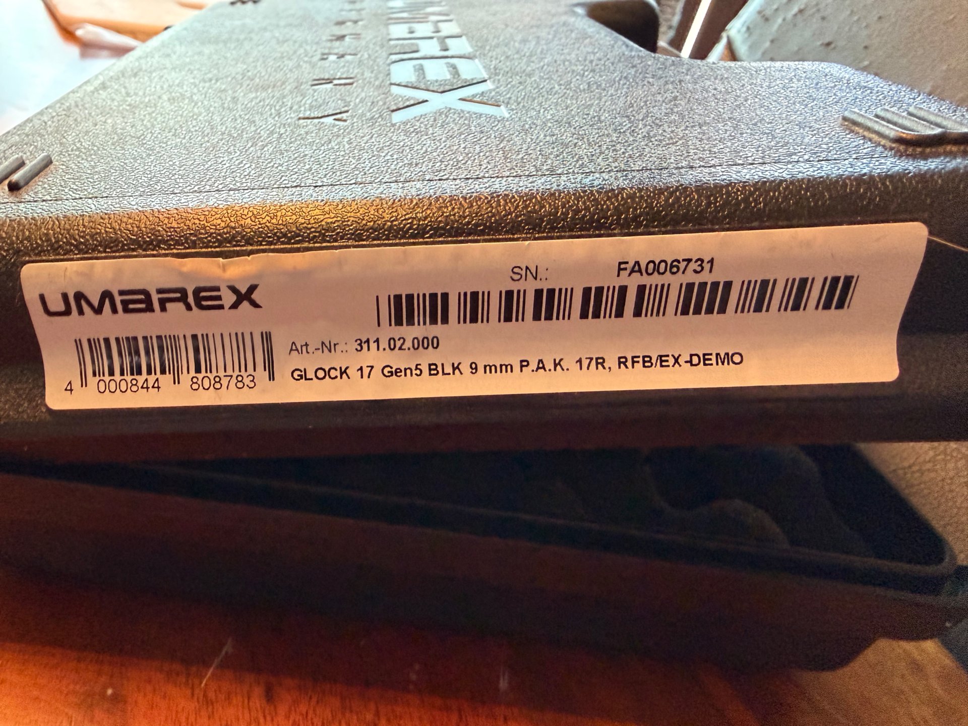 Umarex GLOCK 17 Gen5 BLK 9 mm P.A.K. 17R – Bild 5