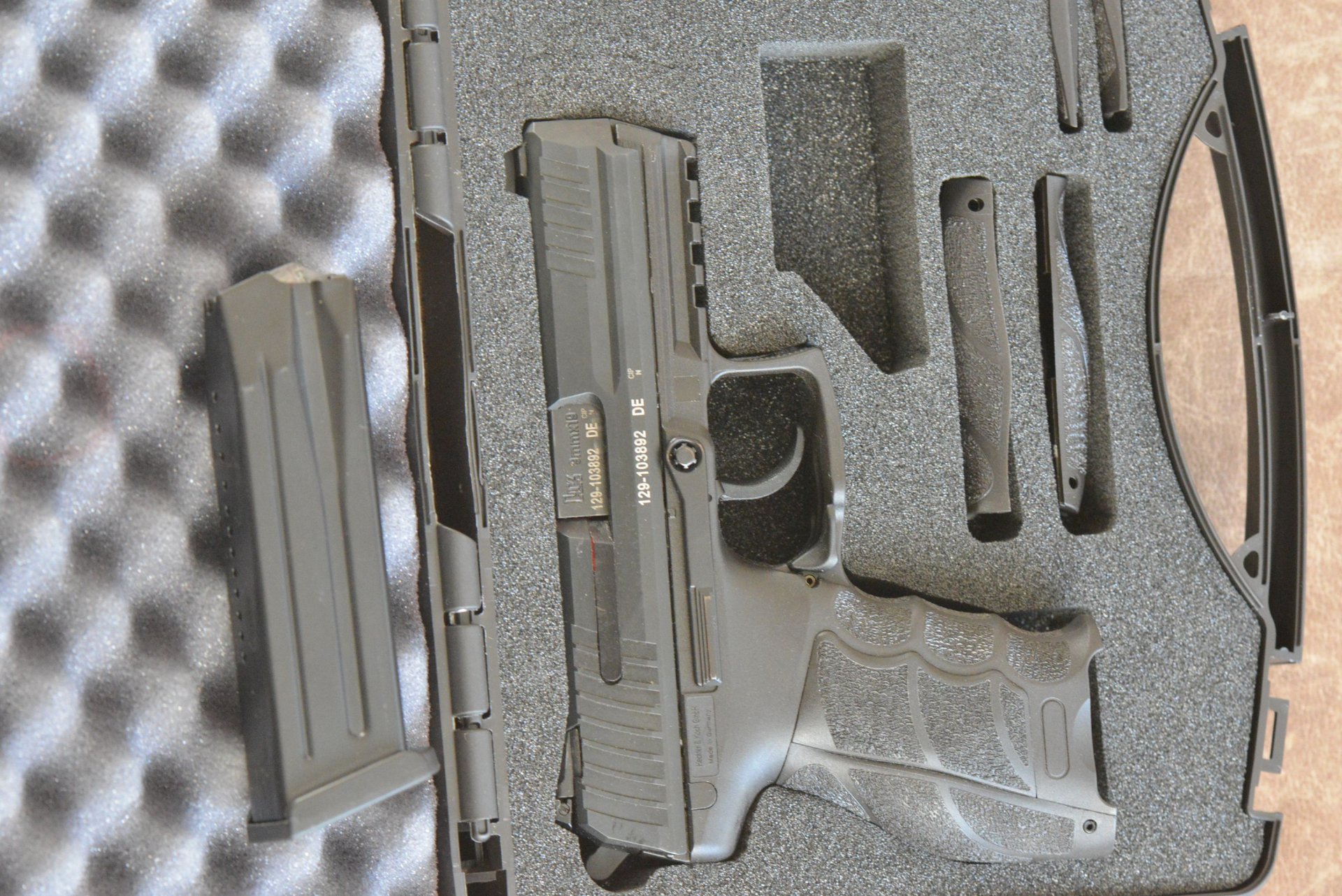 Heckler & Koch HK-Pistole P30 (V3), Kal. 9 mm Luger, DA/SA – Bild 2