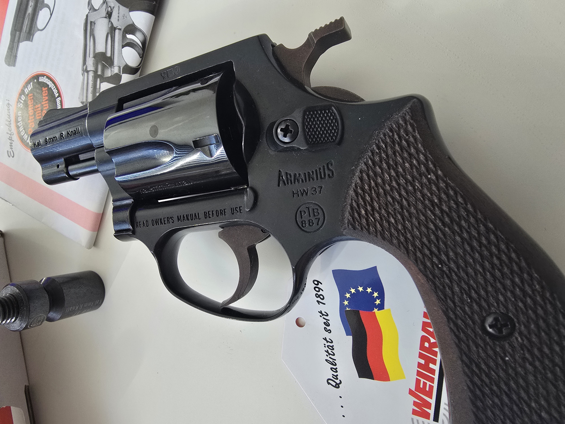 Weihrauch Arminius HW37 Rev. mit Holzgriffschalen – Bild 1