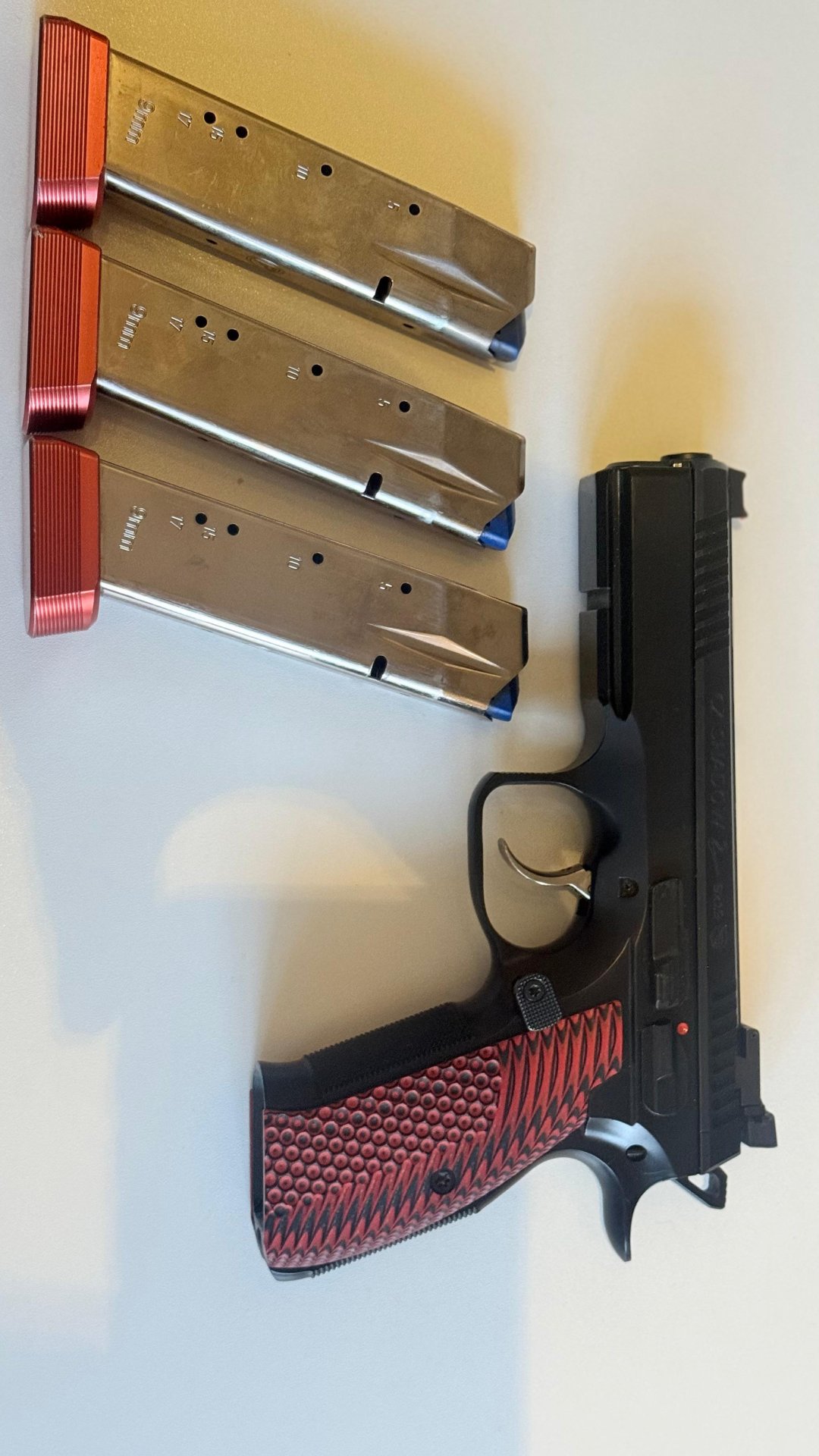 CZ Shadow 2 9x19 mit Zubehör – Bild 2