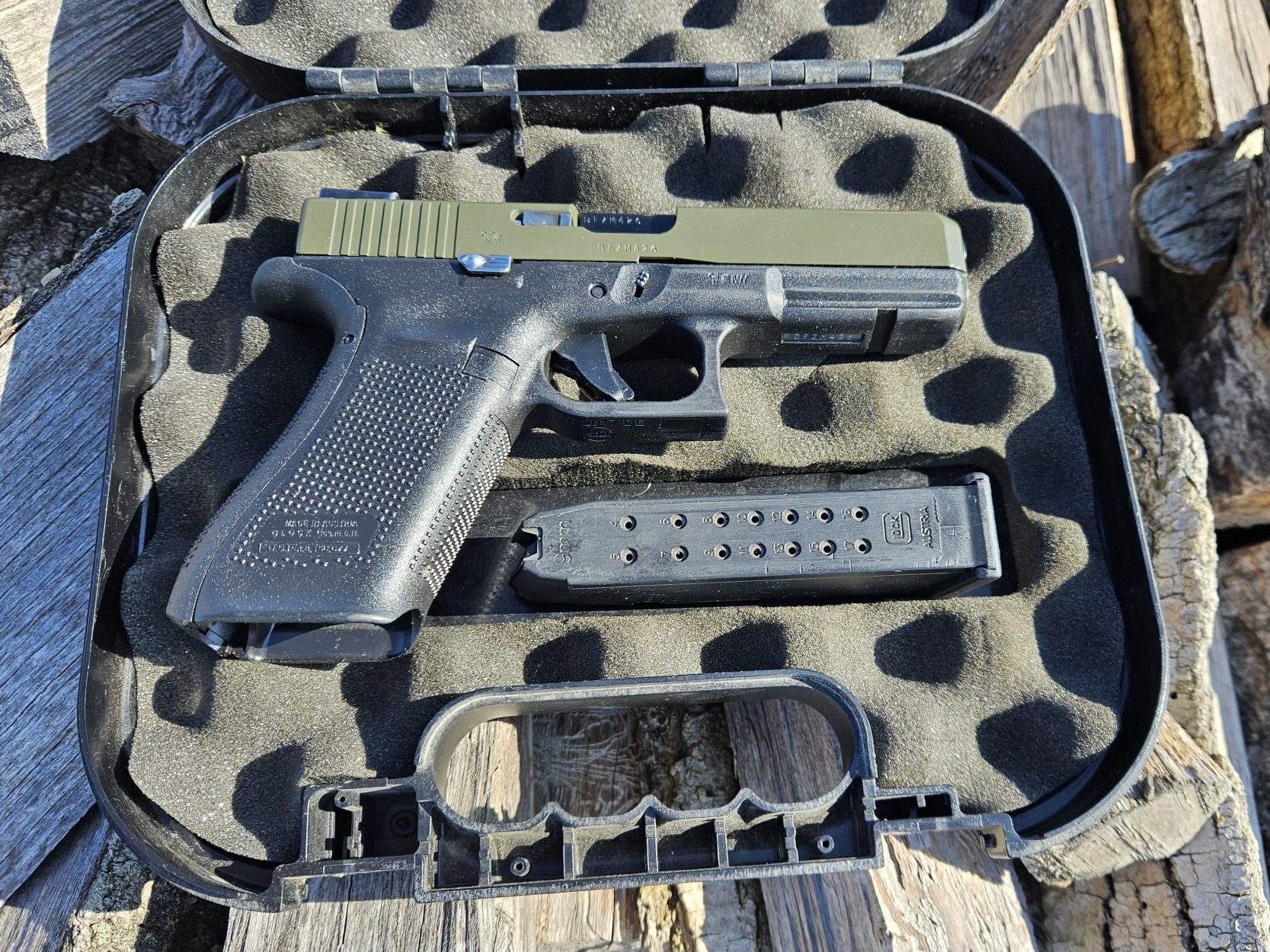 Halbautomatische Pistole Glock 17 Gen5 im Kaliber 9 mm Luger mit Glock Performance Trigger – Bild 4