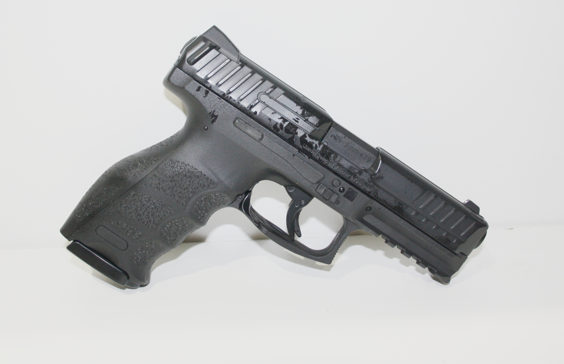 Heckler & Koch VP9 Schwarz - 4,5 mm Stahl BB Blowback Co2-Pistole (P18), Sammlung – Bild 3