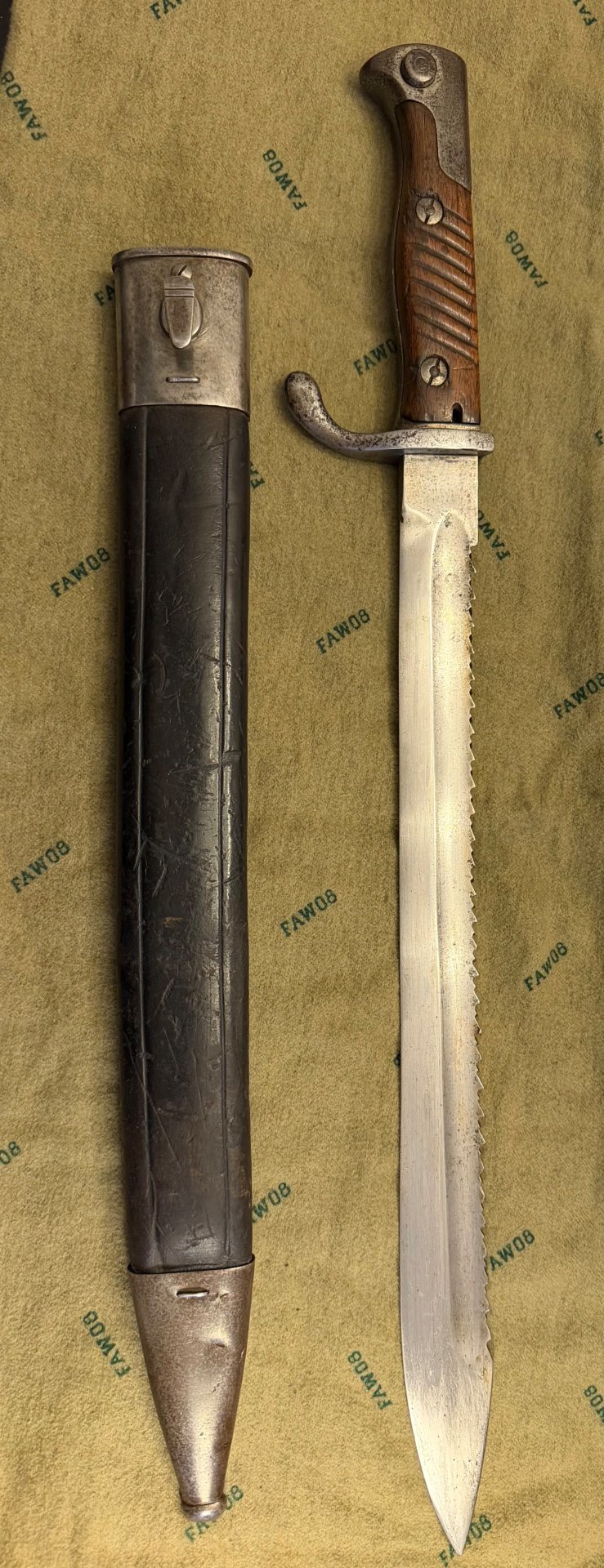 98/05 neue Art mit Sägerücken Butcher Sawback 1915 Lederscheide Haenel Suhl – Bild 6