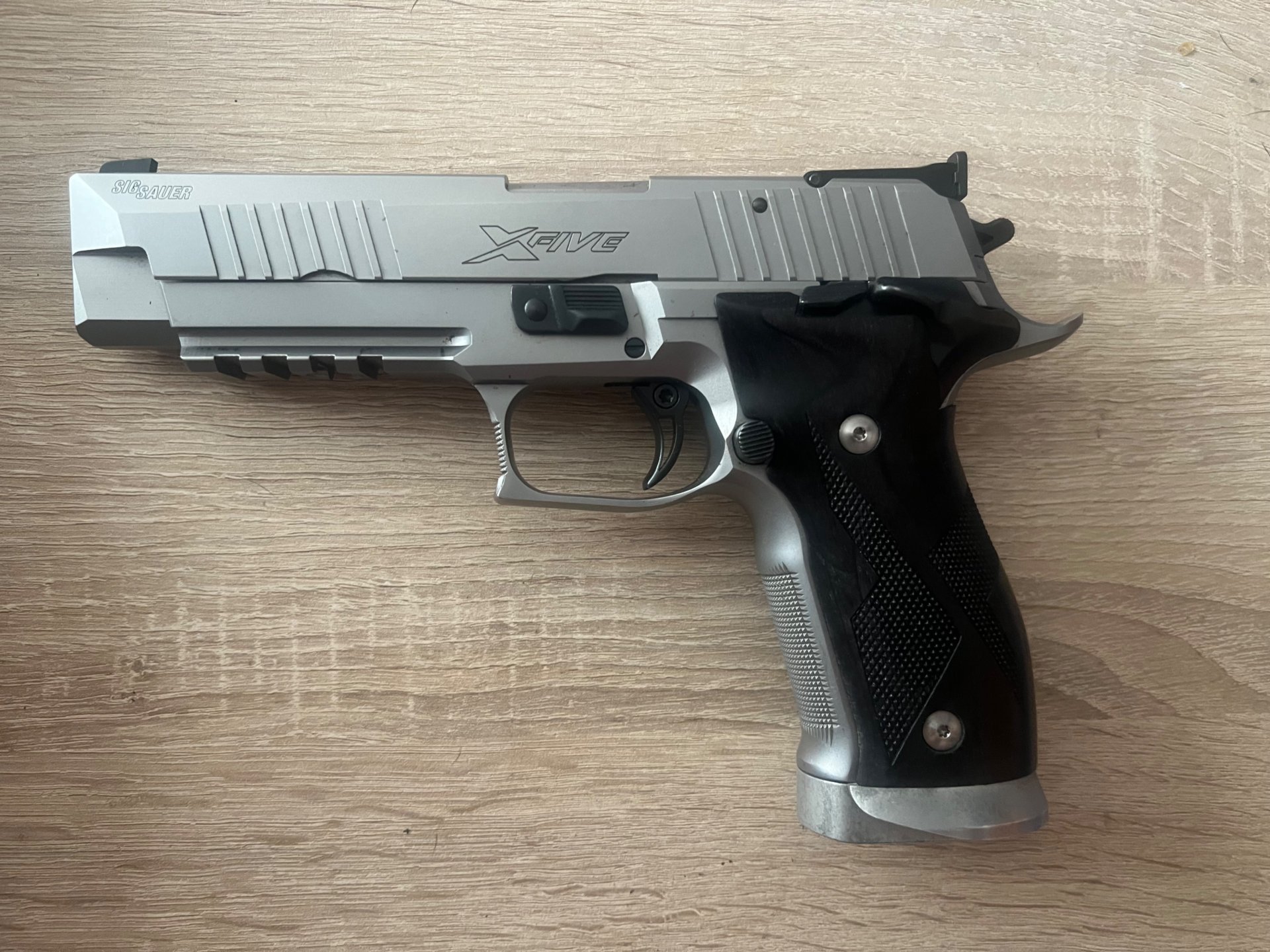 SIG Sauer P226 X-Five Match .40 S&W – Made in Germany – mit Koffer und Zubehör – Bild 2