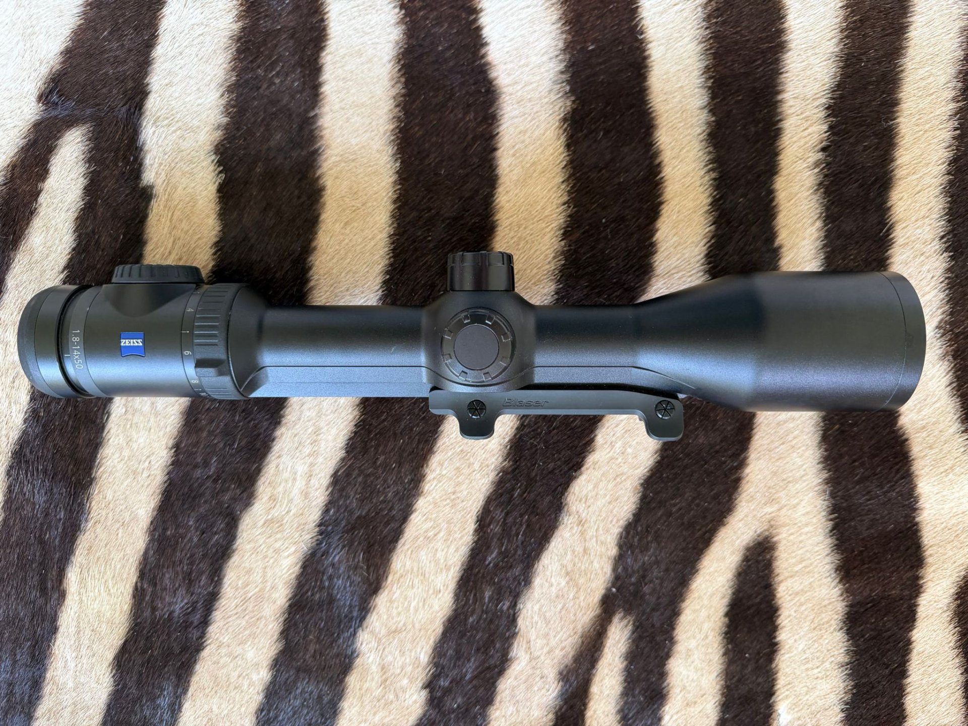 Zeiss V8 1,8-14x50 – Bild 2