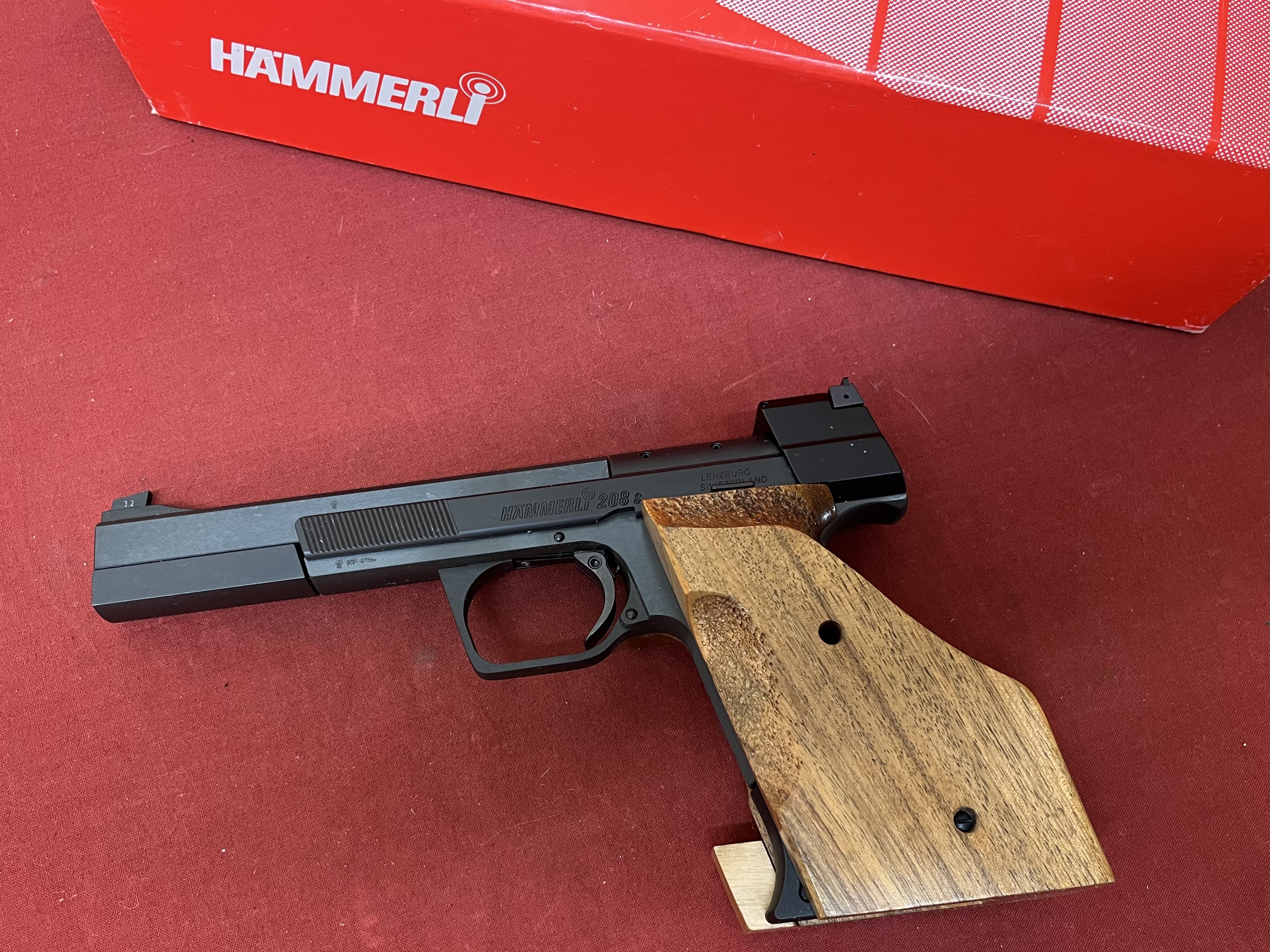 Hämmerli 208 S – Sportpistole – Kal. .22 l.r. – 2 Magazine – Originalkarton – Bild 3