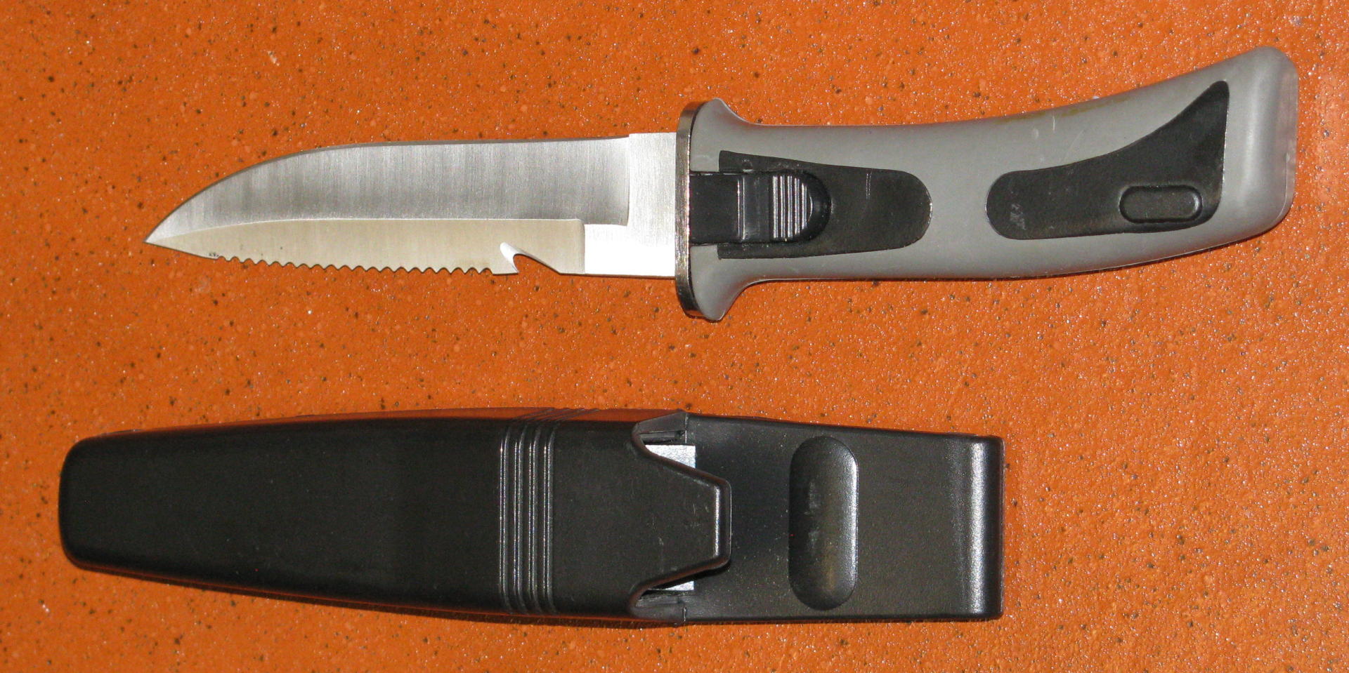 Tauchermesser mit Scheide – Bild 3