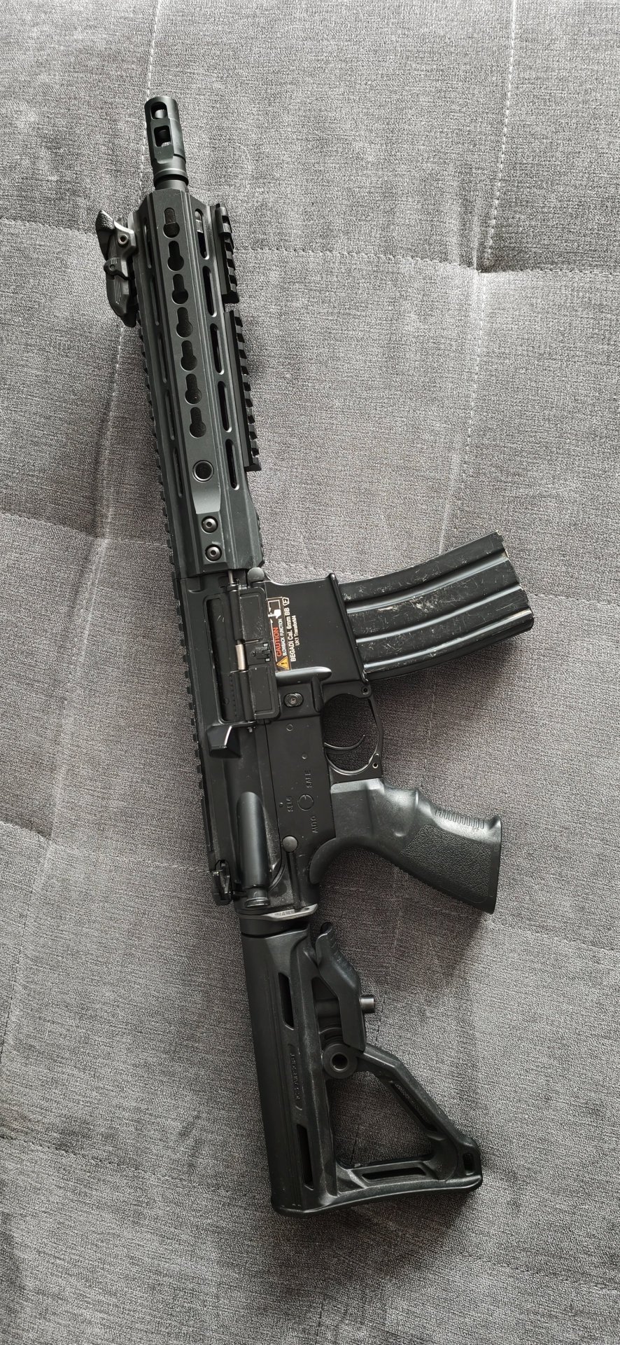 Airsoft S-AEG / ICS – mit Walther LED-Lampe – 1 Magazin – Bild 4