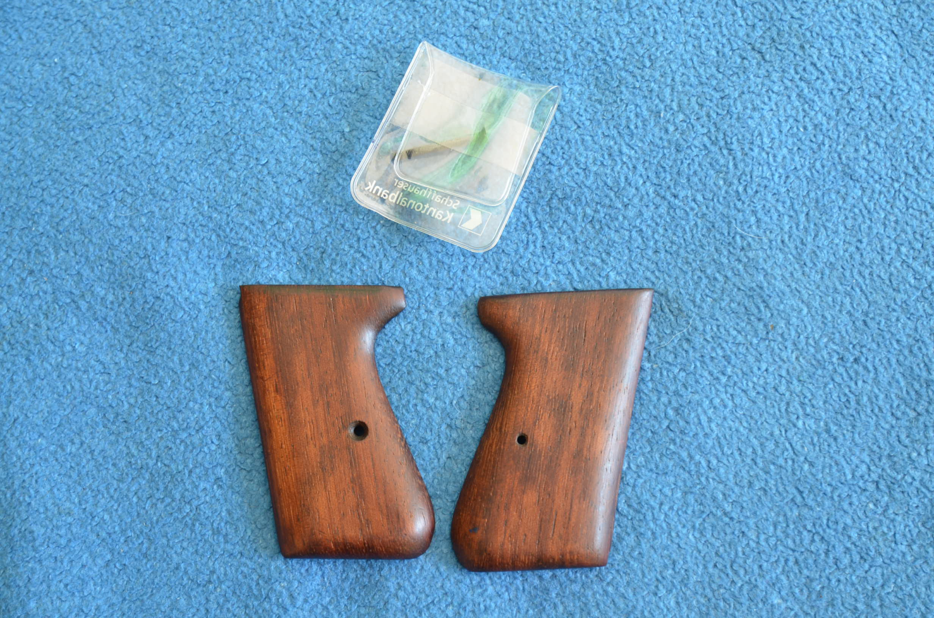 HOLZGRIFFSCHALEN FÜR WALTHER PP -3- – Bild 1